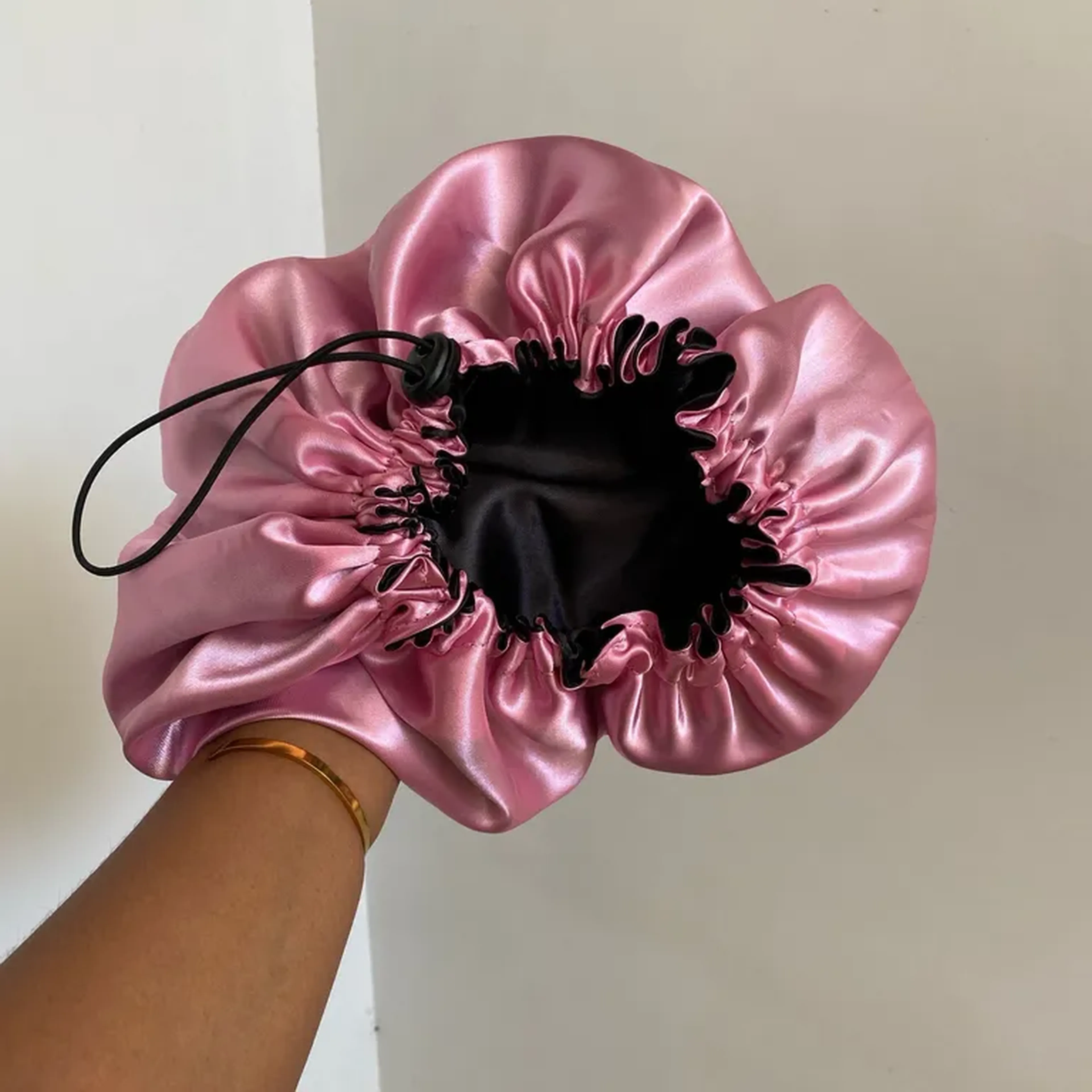 Touca Cetim Cabeleira imagem