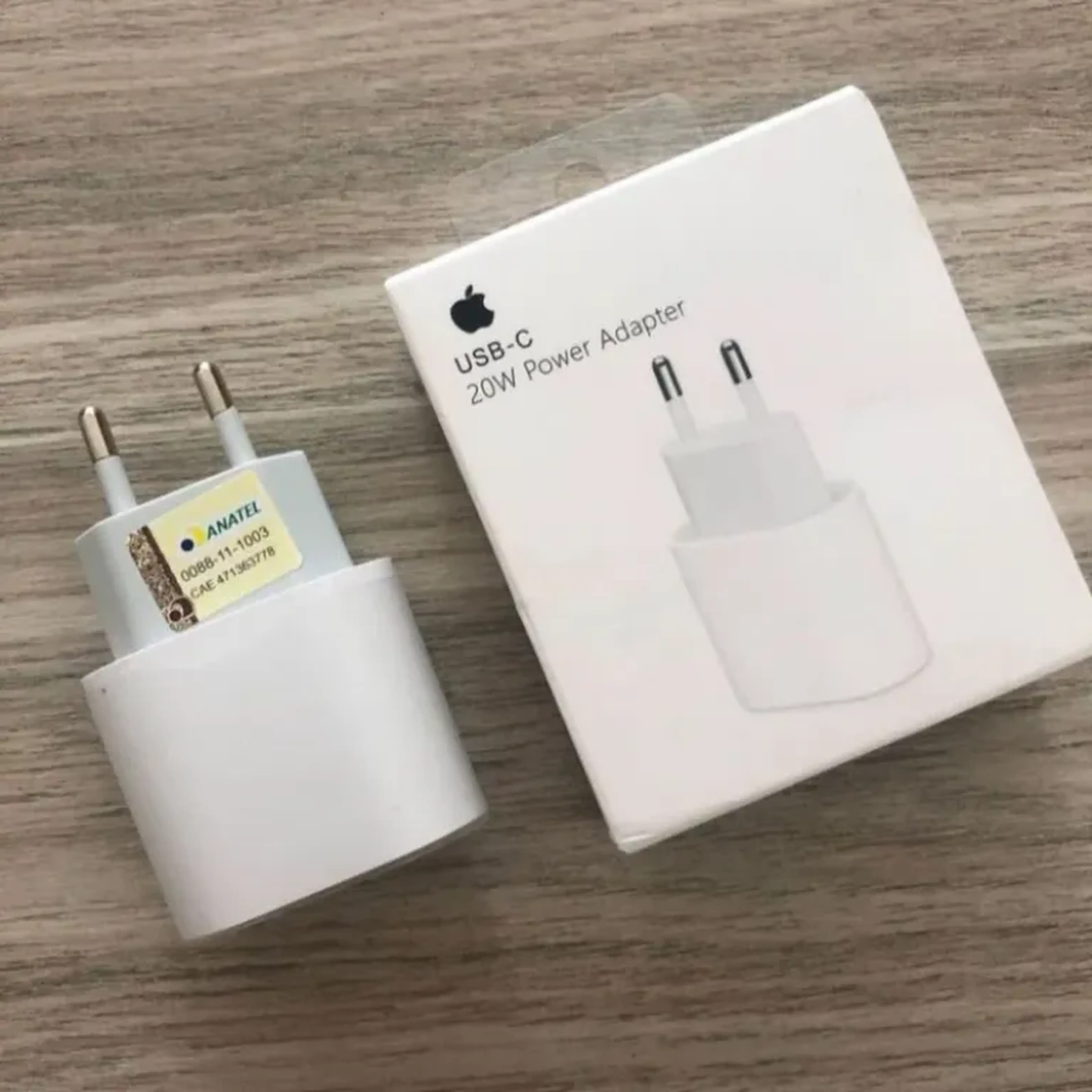 Fonte Iphone USB-C 20W Turbo Adptador. imagem