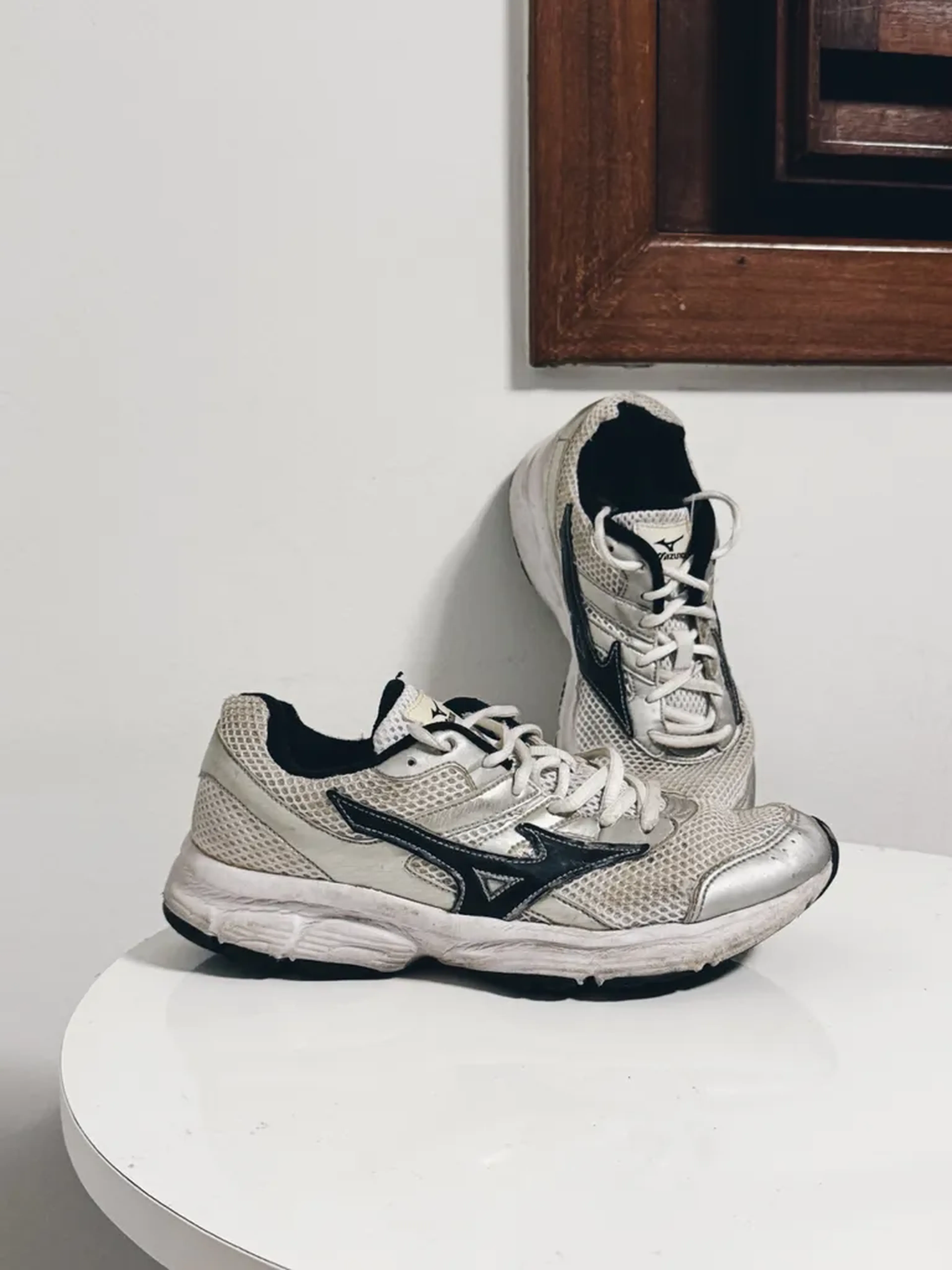 Tenis vintage Mizuno original imagem
