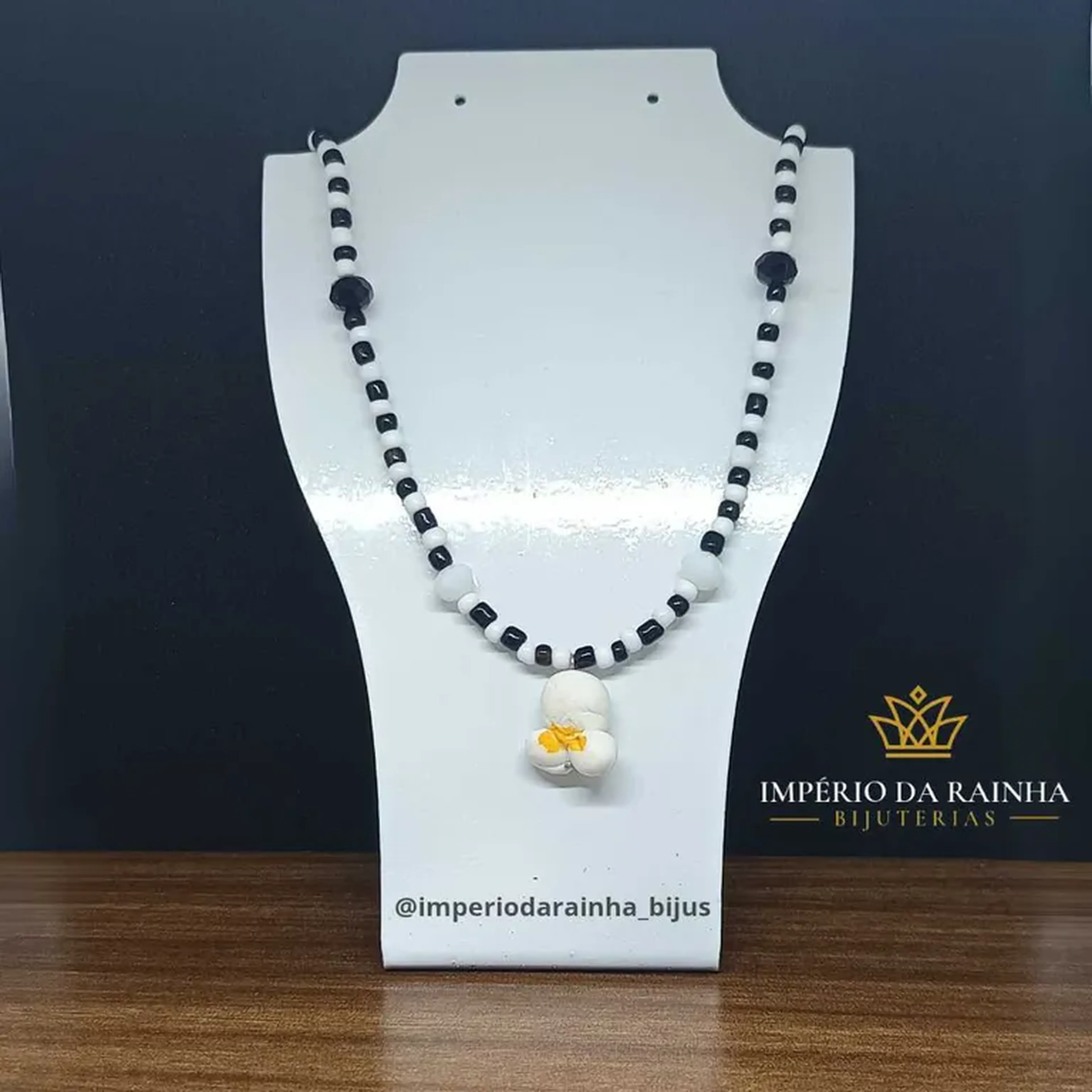 Chocker Pai Omolu, Obaluae 🖤🤍 imagem