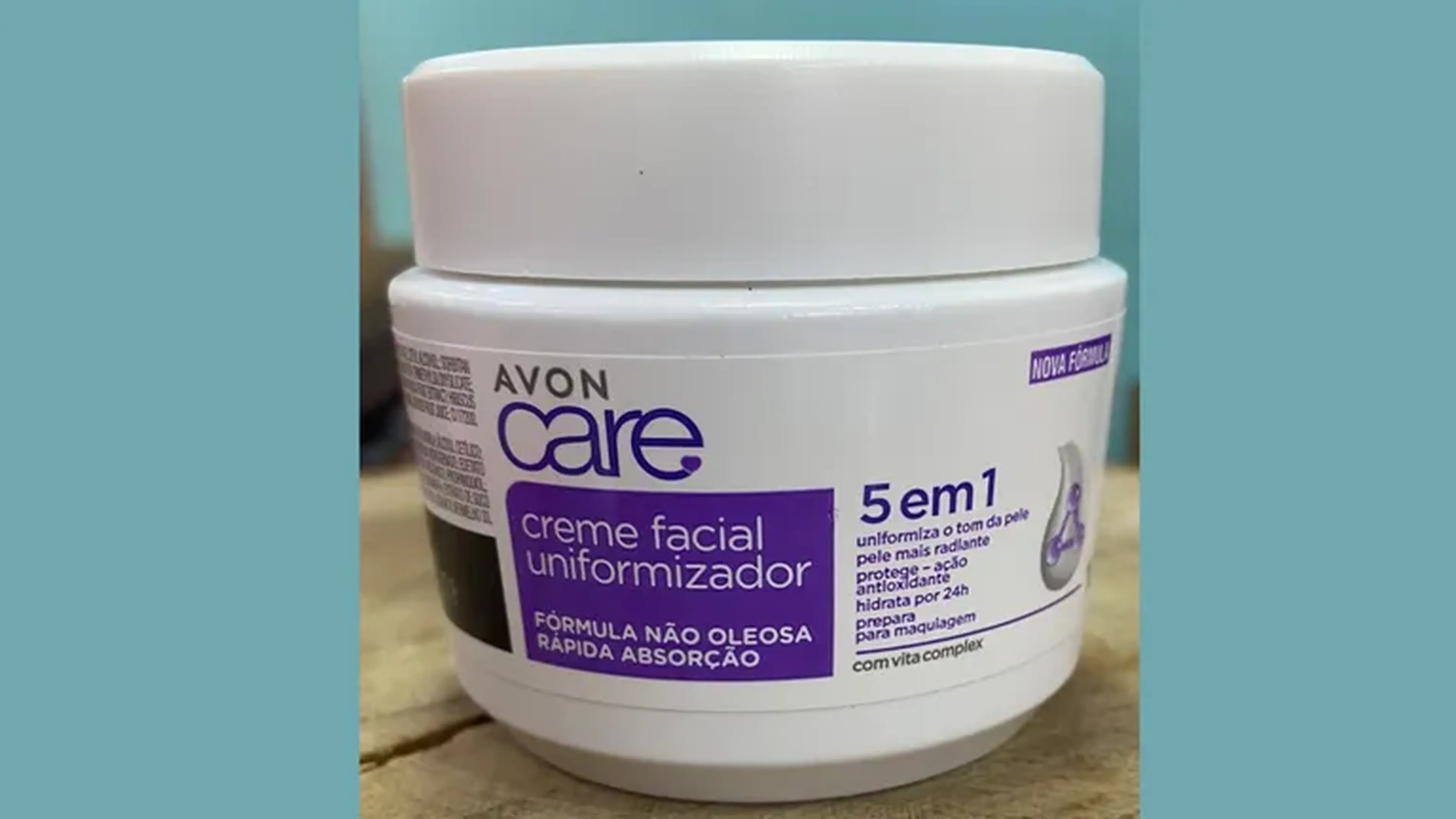 Creme Facial Uniformizador 5 em 1 AVON CARE imagem