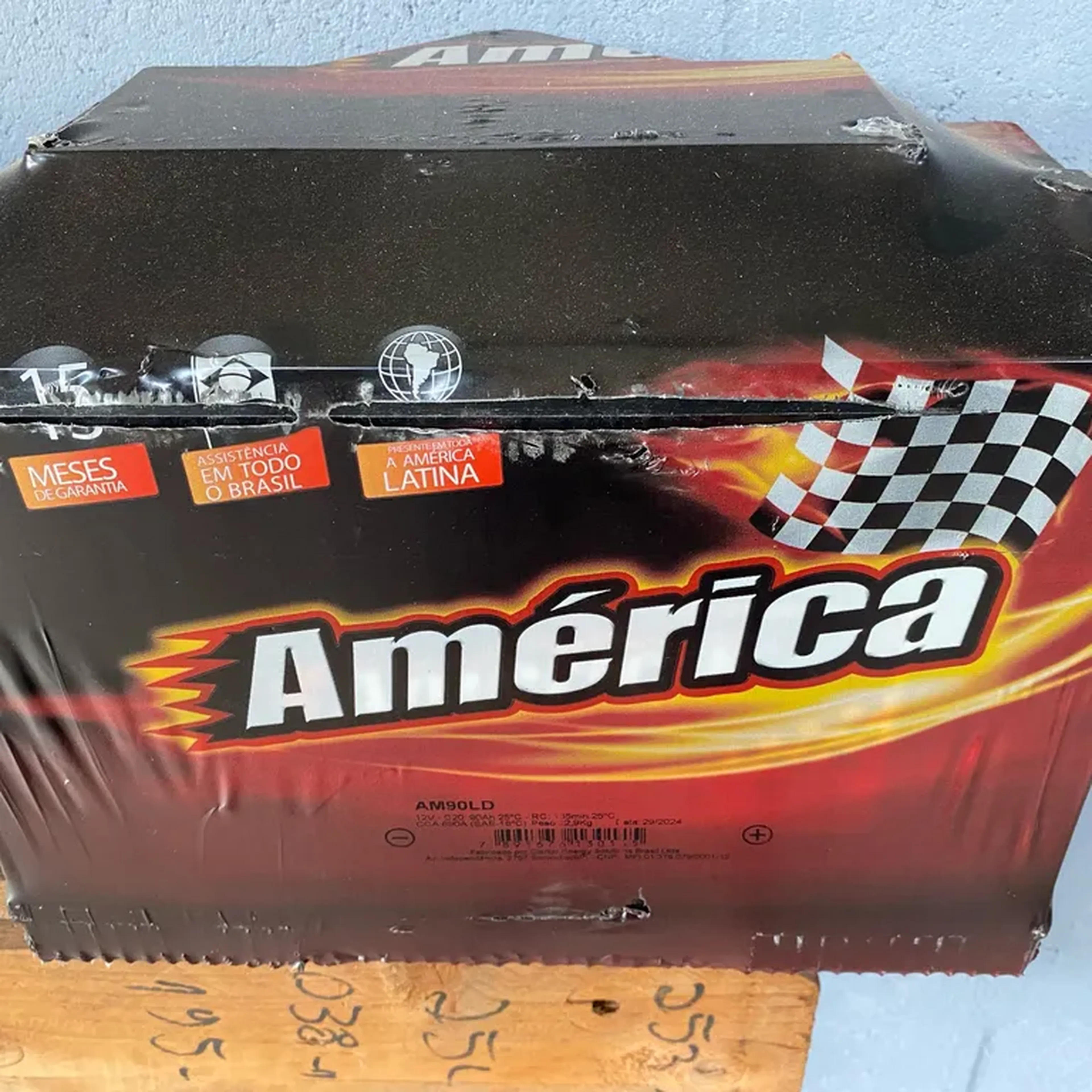 América 12v 90Ah 690A - Automotiva - Garantia 15 meses ALTA. imagem