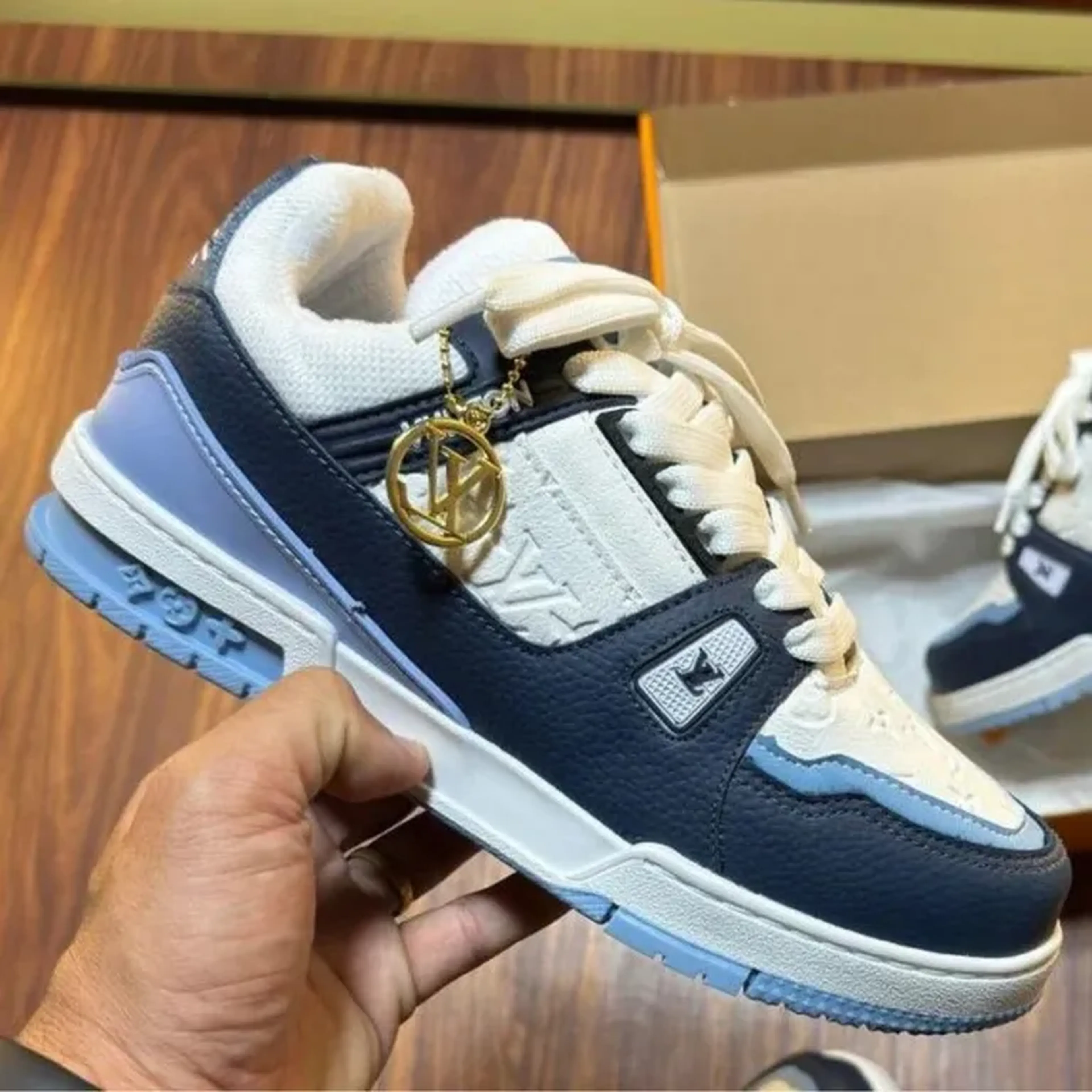 Louis Vuitton Trainer Azul Escuro - Branco imagem