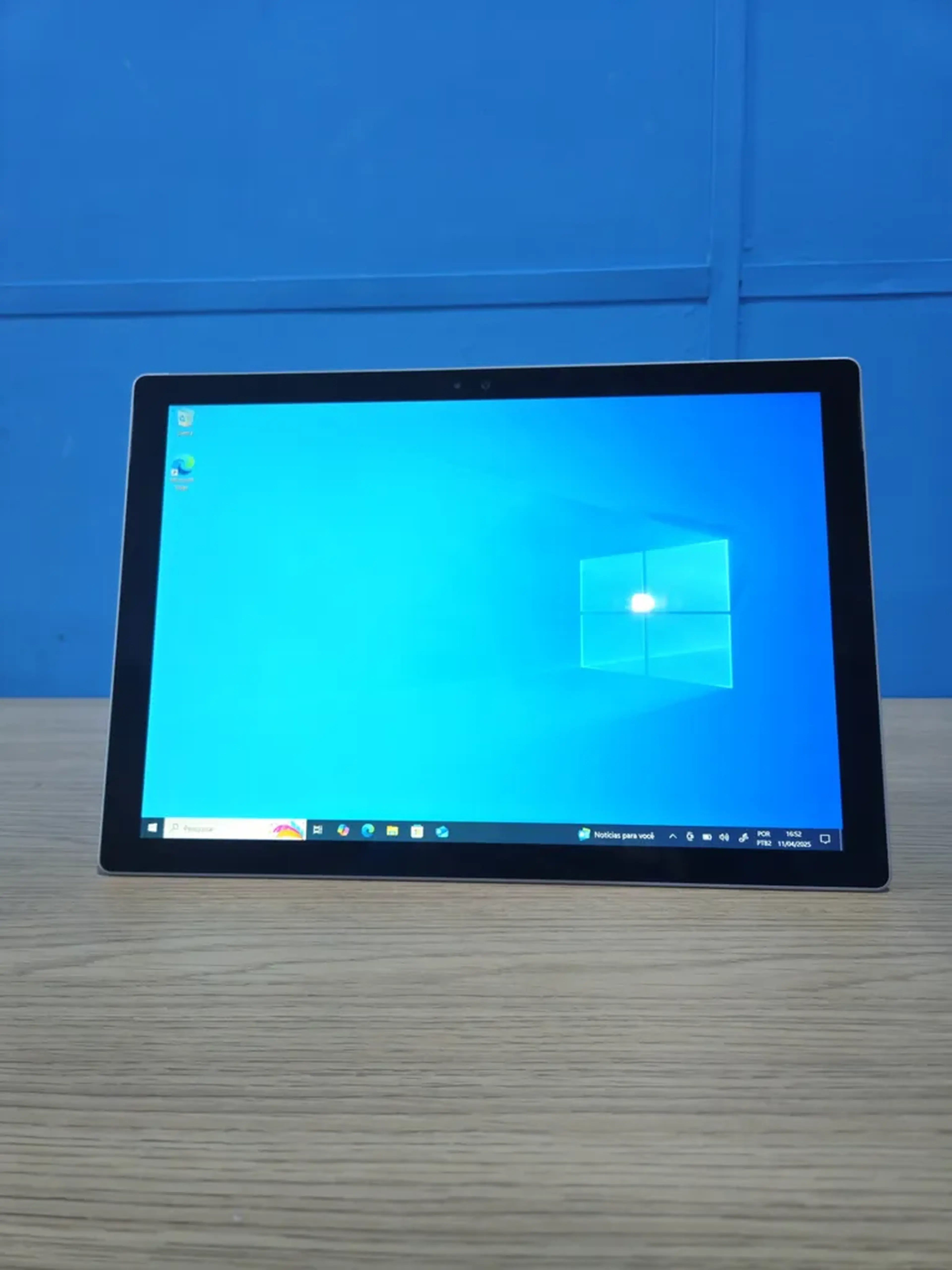 Tablet Surface Core m3 6Y30 Ram 4Gb SSD 128Gb Tela 12.3 QHD W10 imagem