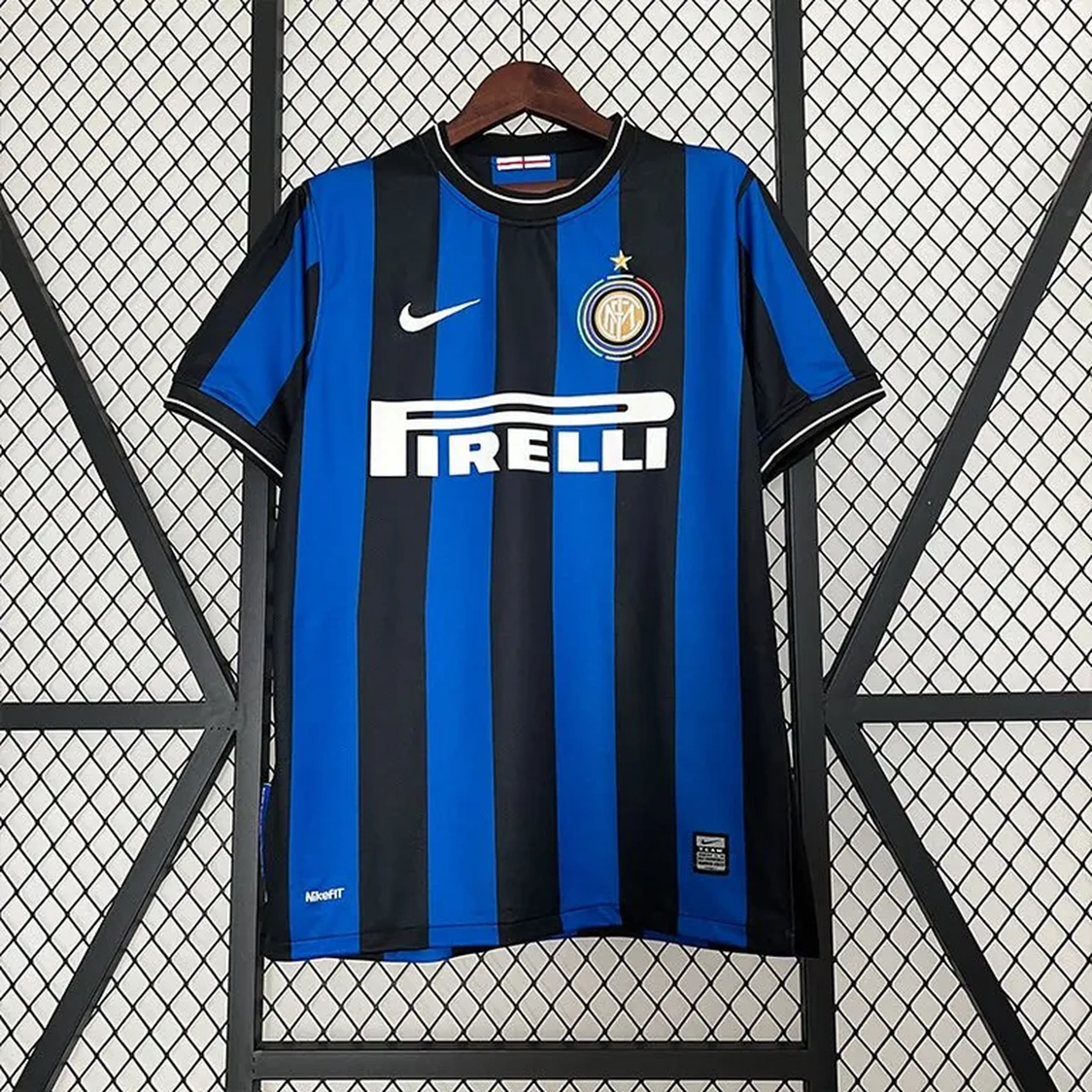 Camiseta Retrô Inter de Milão 09 10 imagem