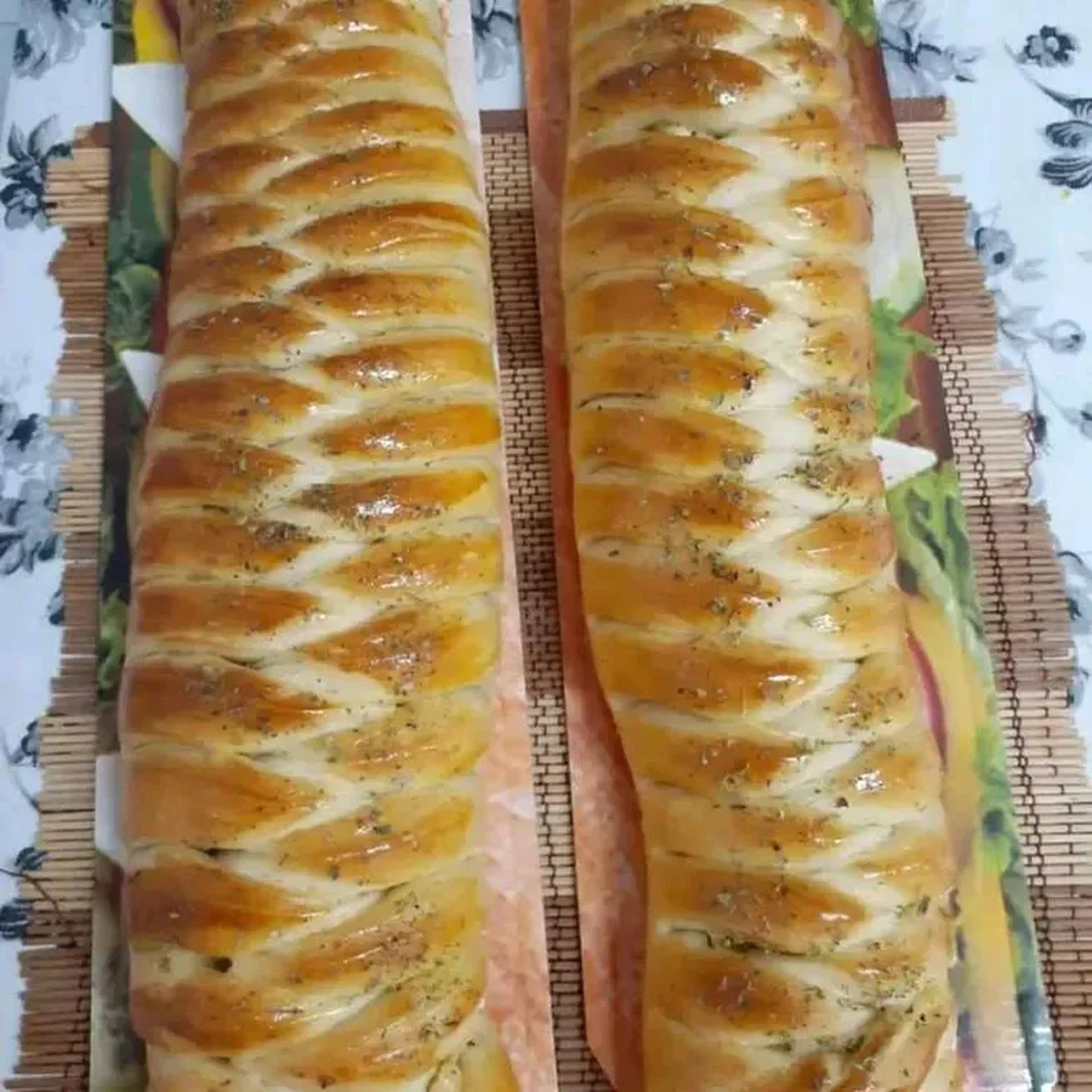 Pães recheados imagem