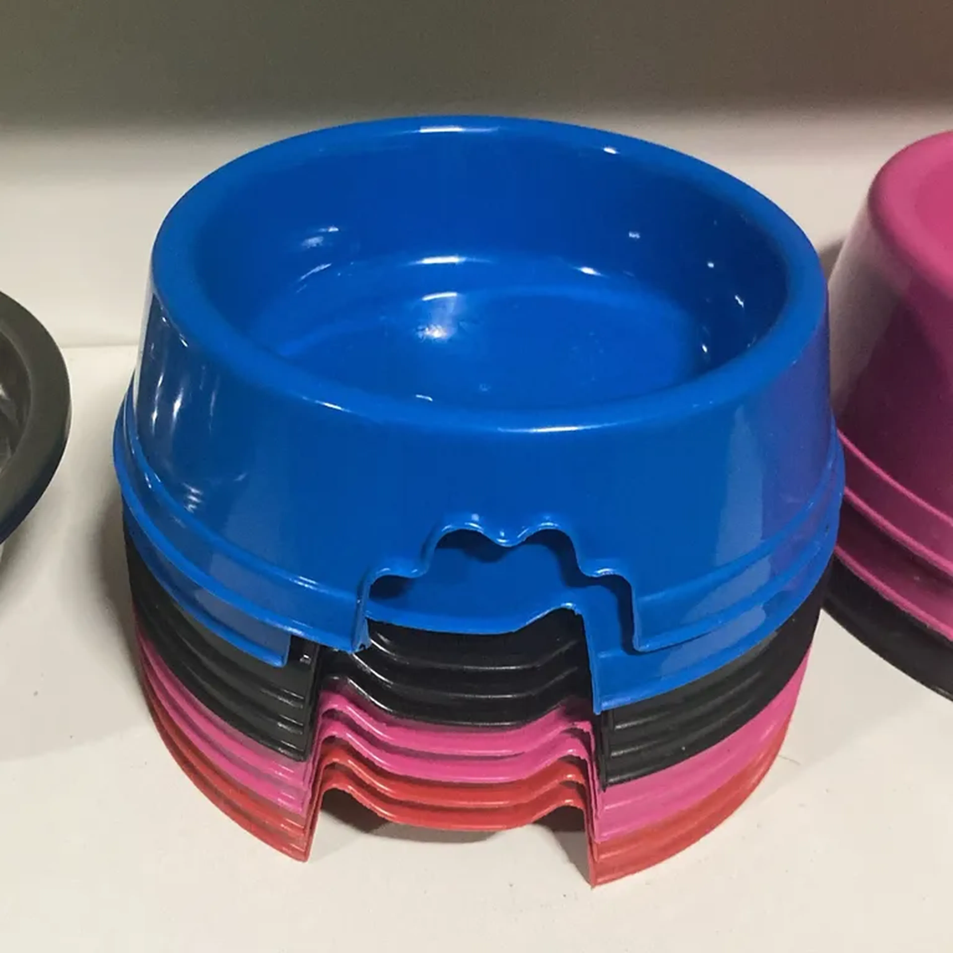 Comedouro plástico 250ml imagem