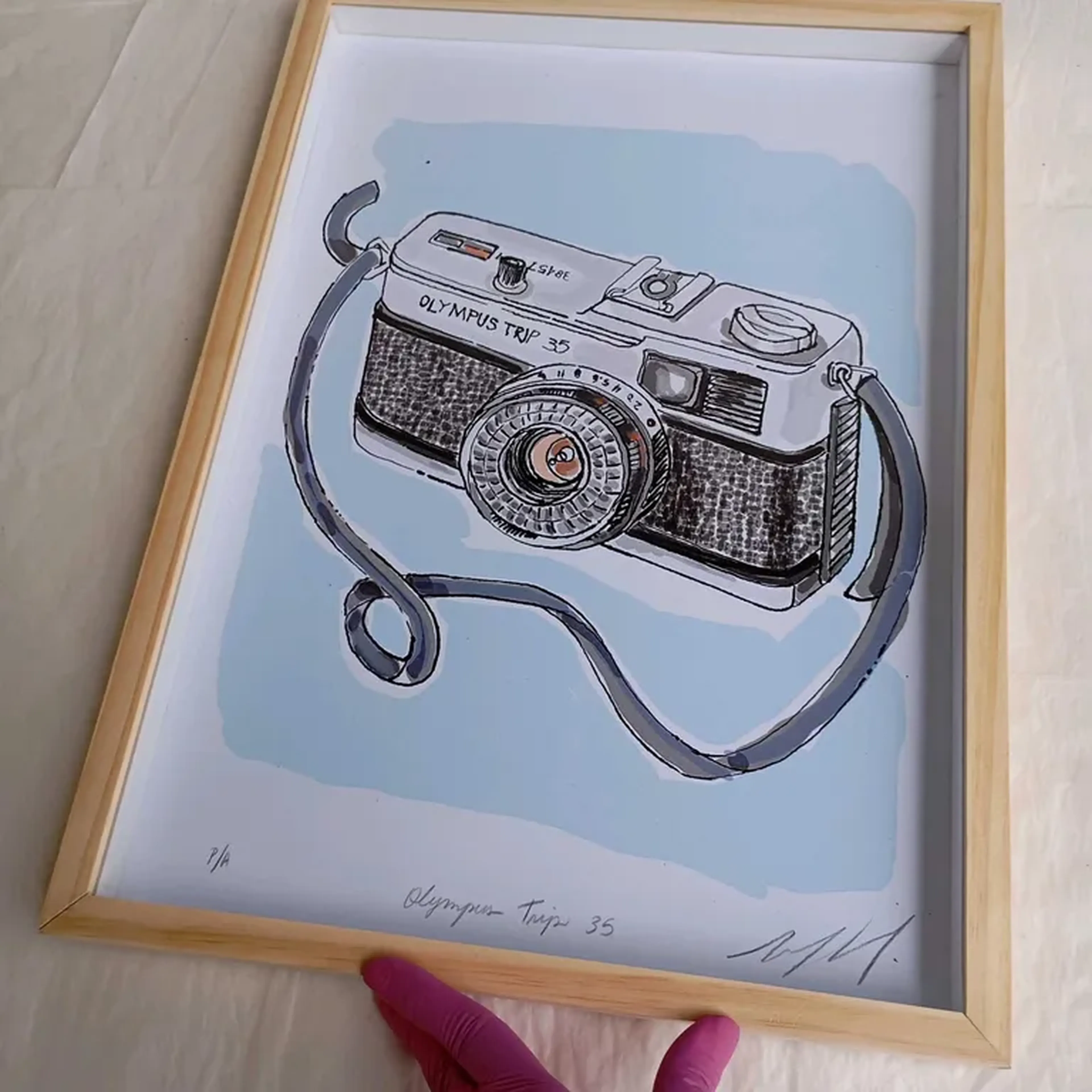 We Love Cameras - Olimpus Trip 35 - 30x42 cm moldura alta imagem