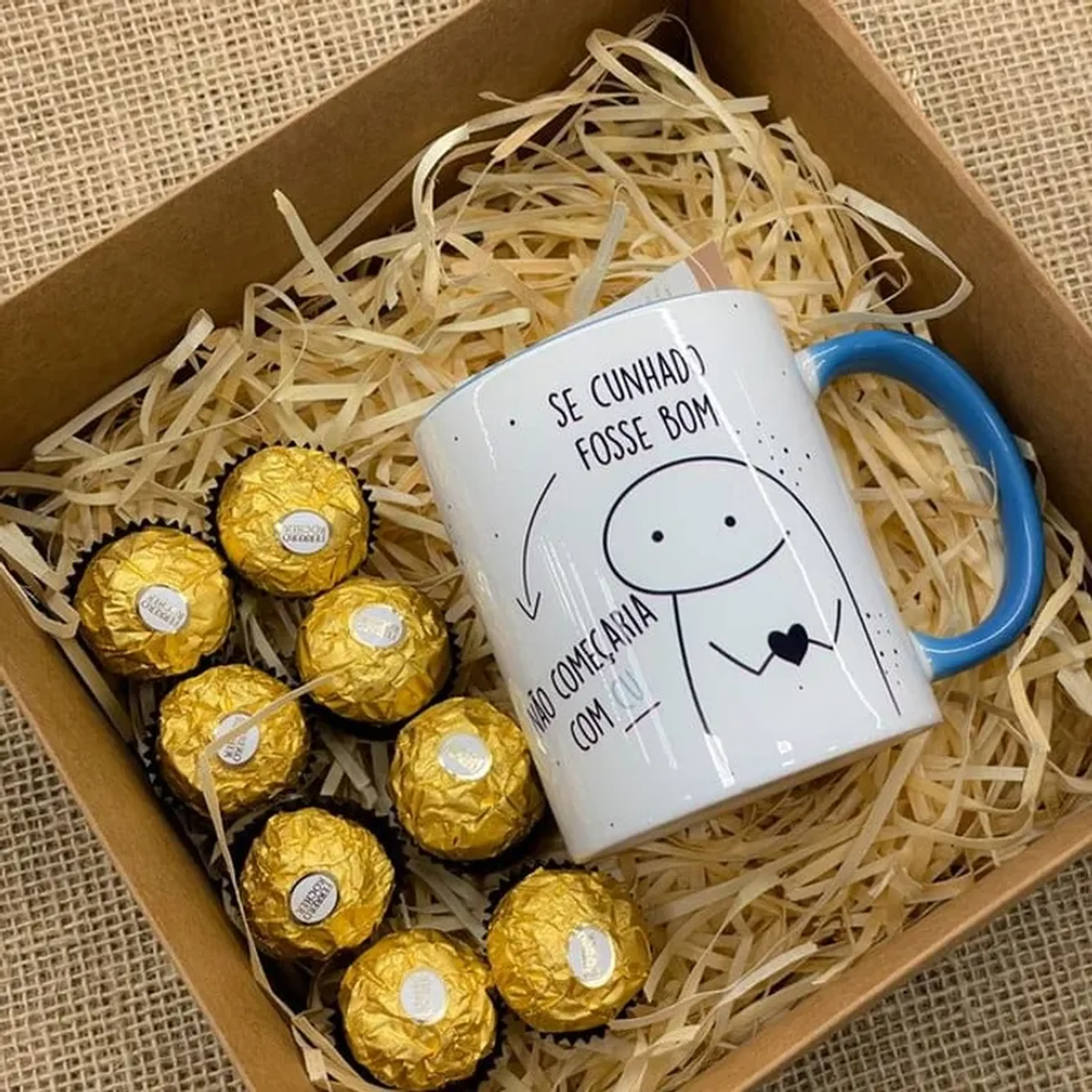 Kit caneca + Ferrero + cx MDF imagem