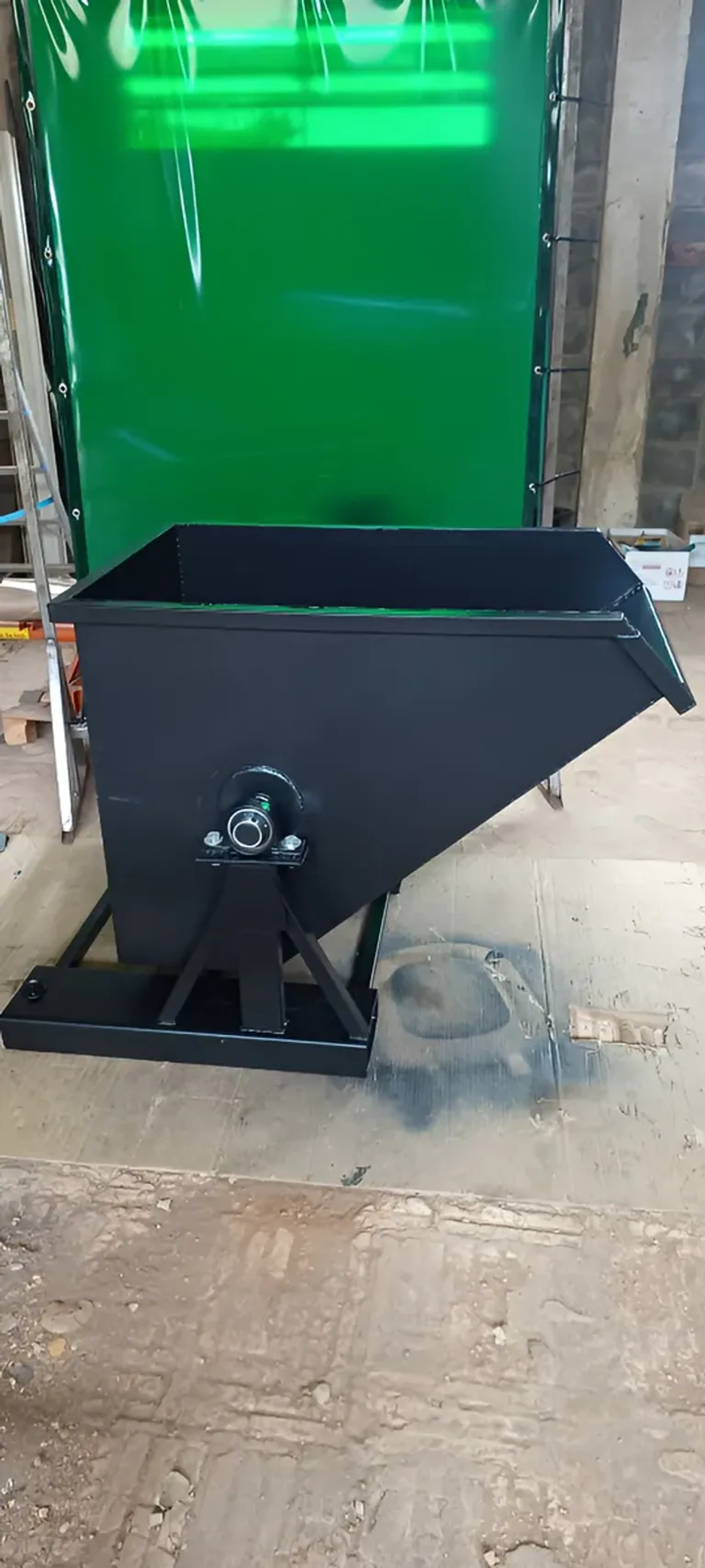 Caçamba Para Residuos Industriais imagem