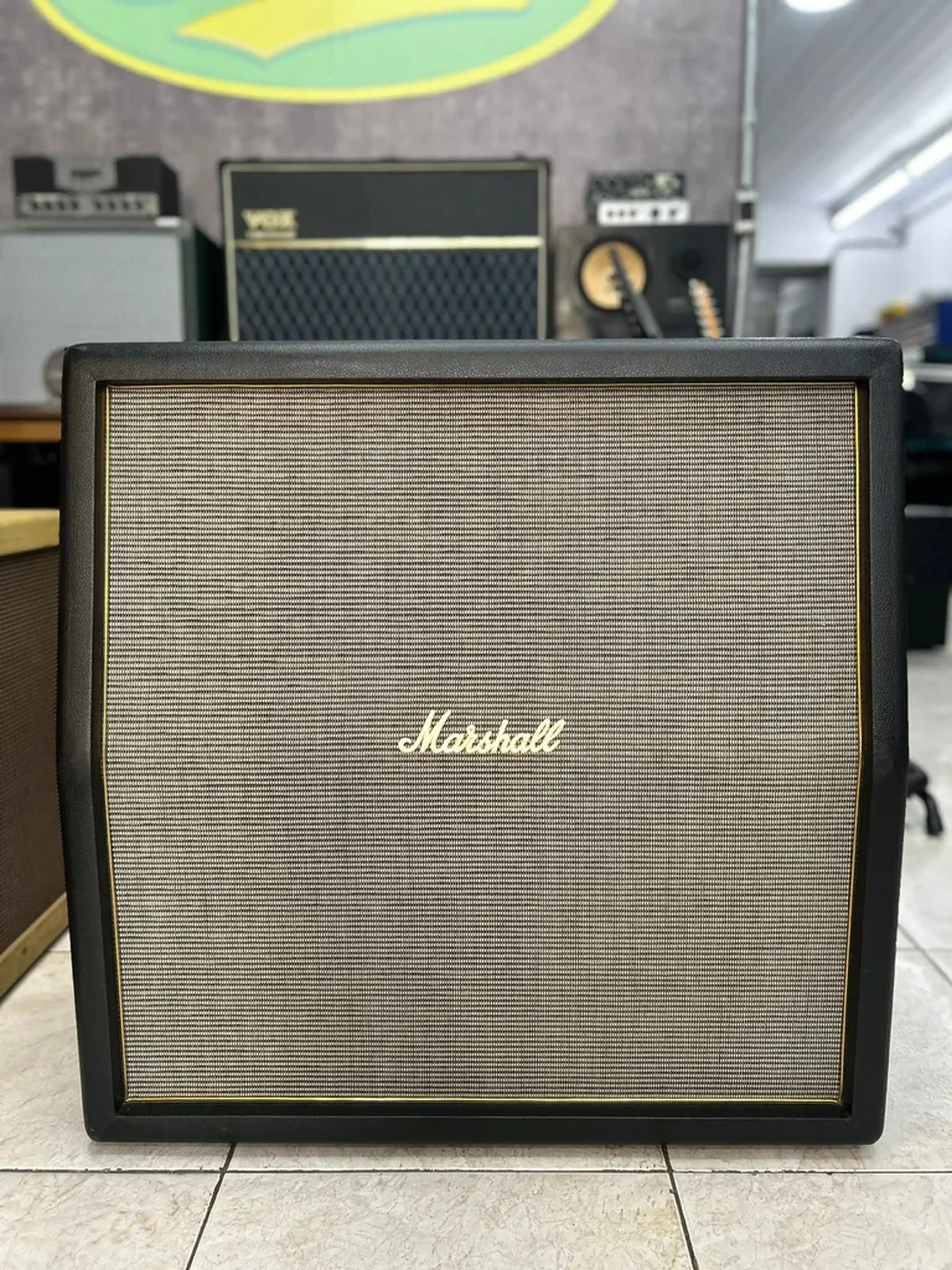 Gabinete Marshall Origin ORI412A Angulado 4x12 imagem