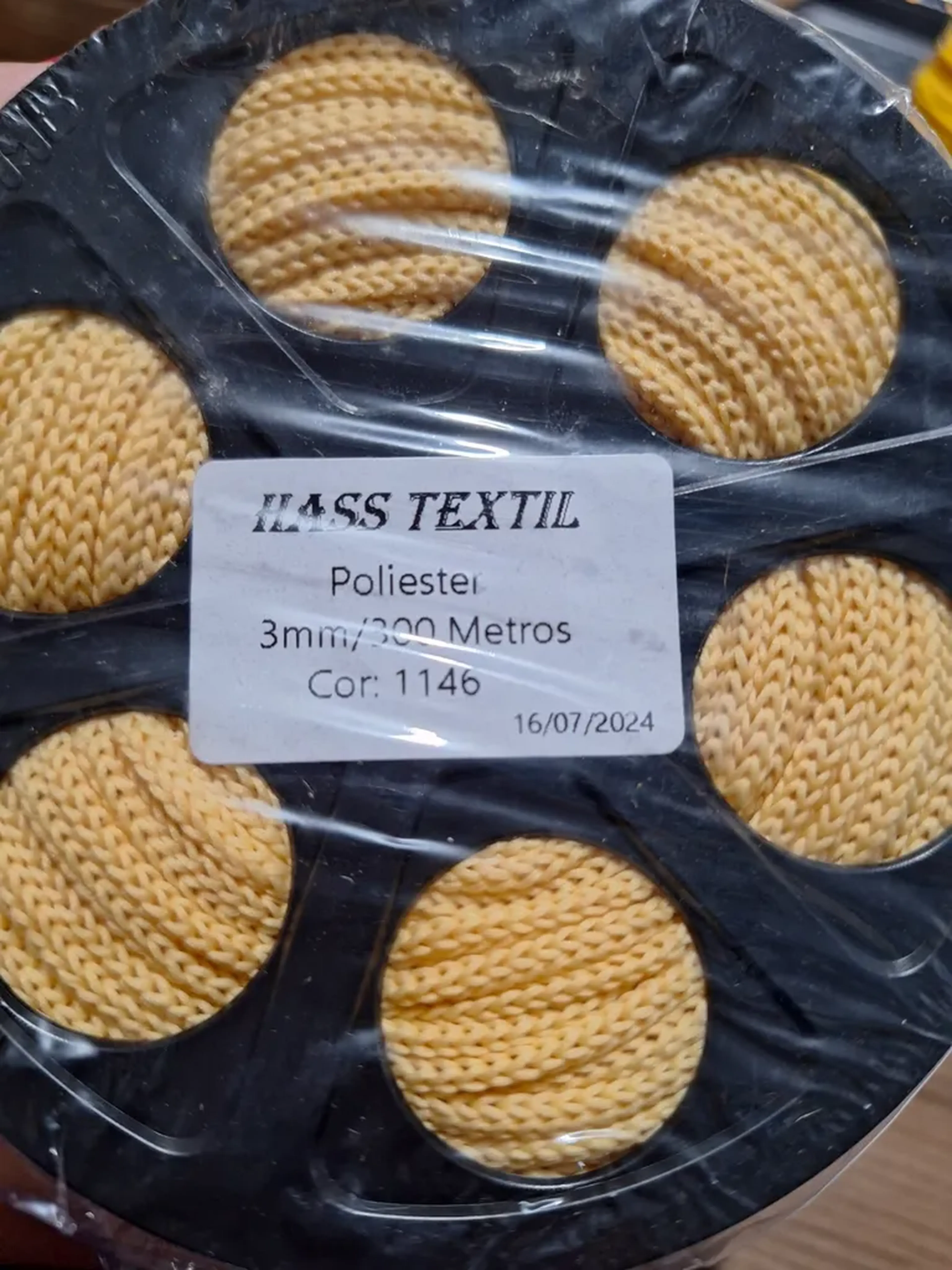 Poliéster 3mm 1146 Creme imagem