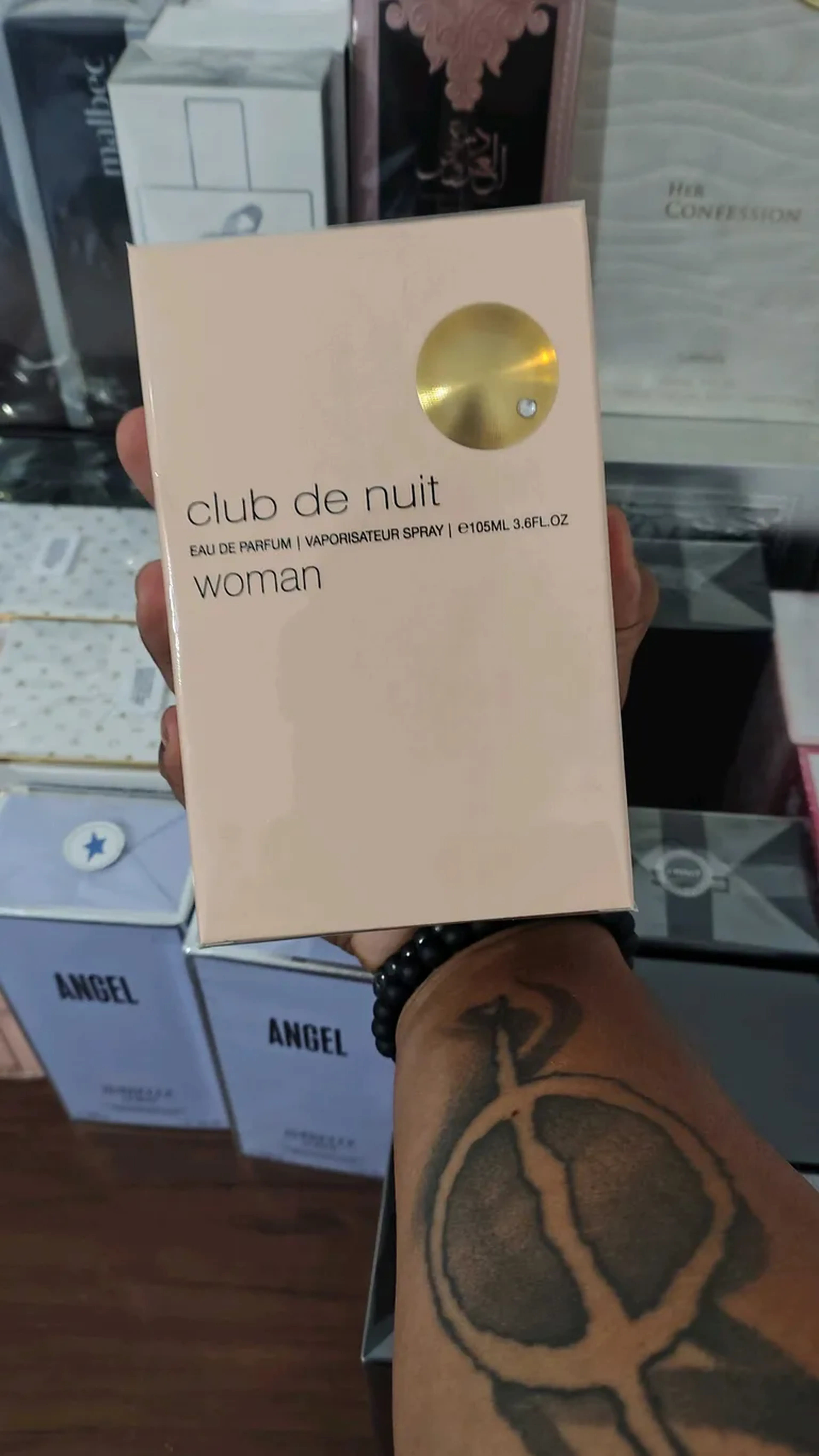 Club de Nuit Woman imagem
