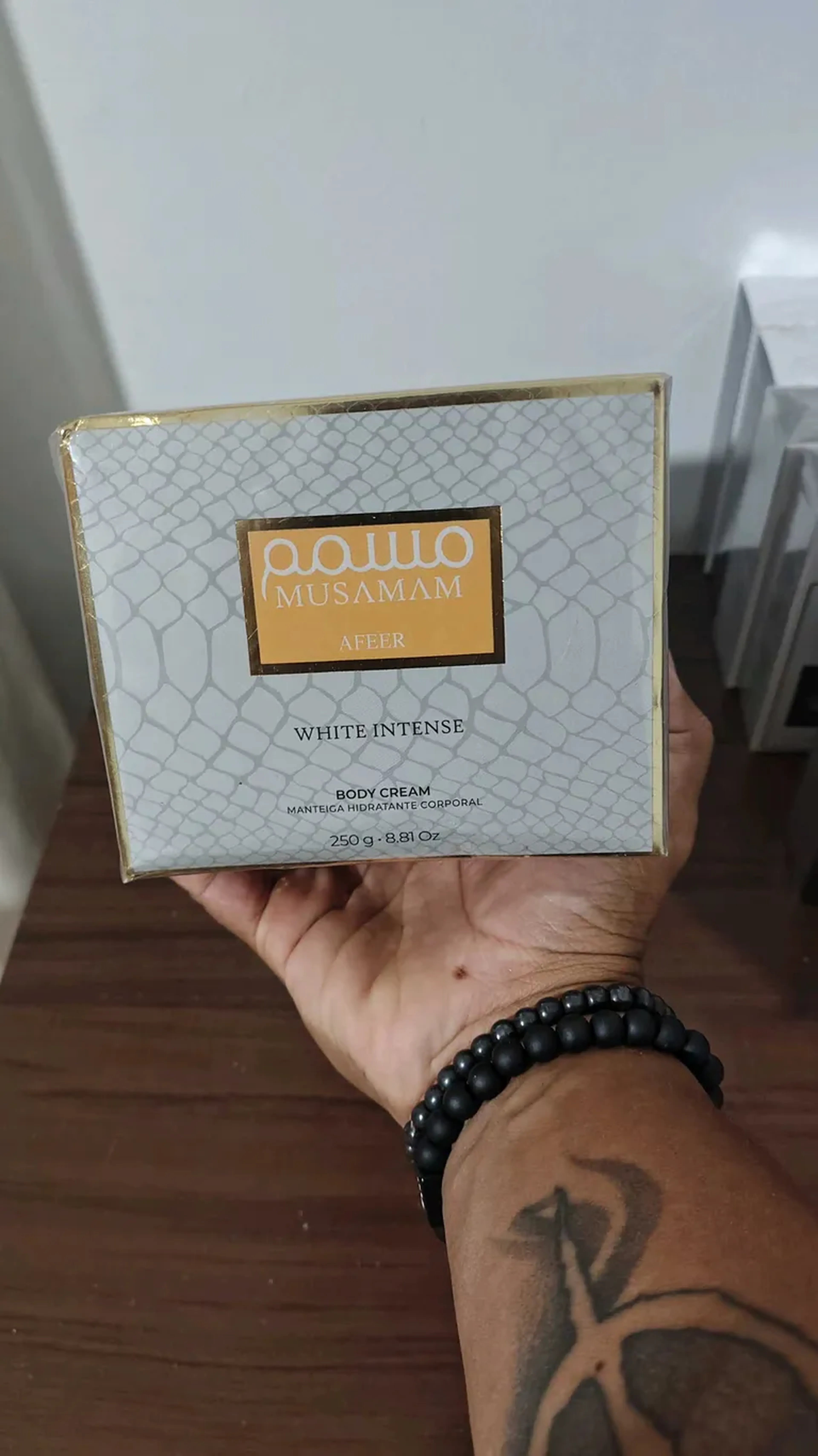 White Intense Creme Hidratante Corporal imagem