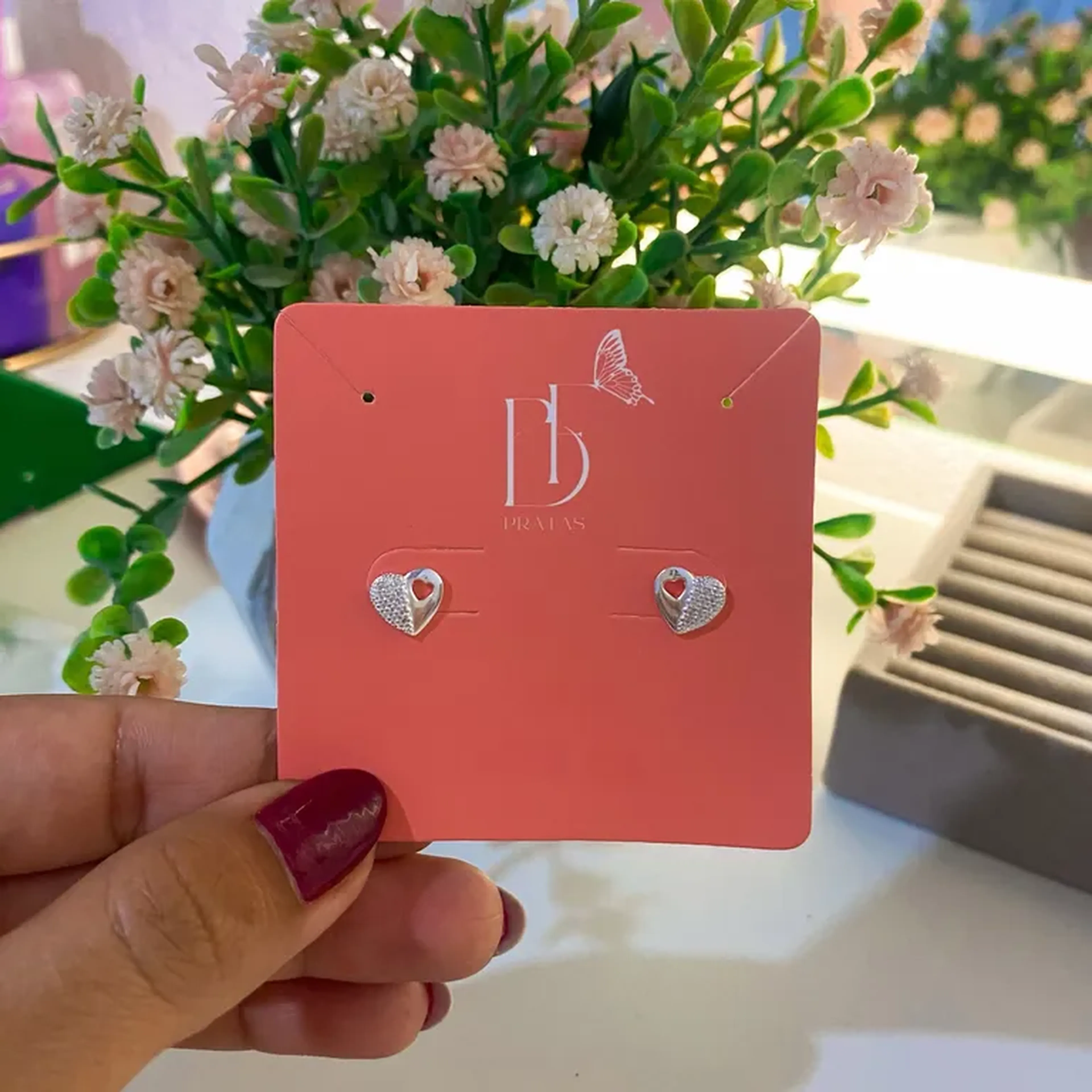 Brinco coração metade lisa imagem