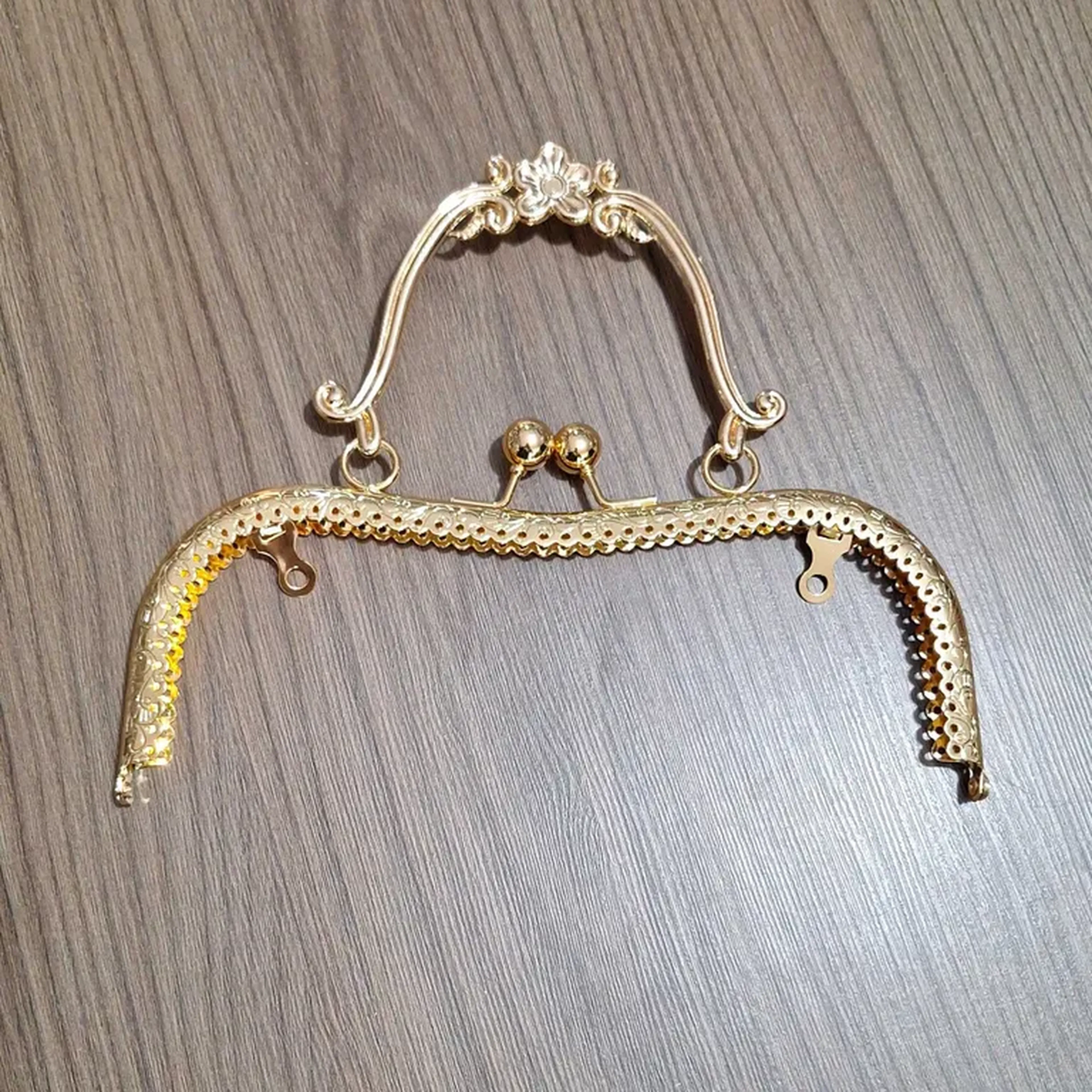 kit Charlotte dourado com fio Náutico imagem