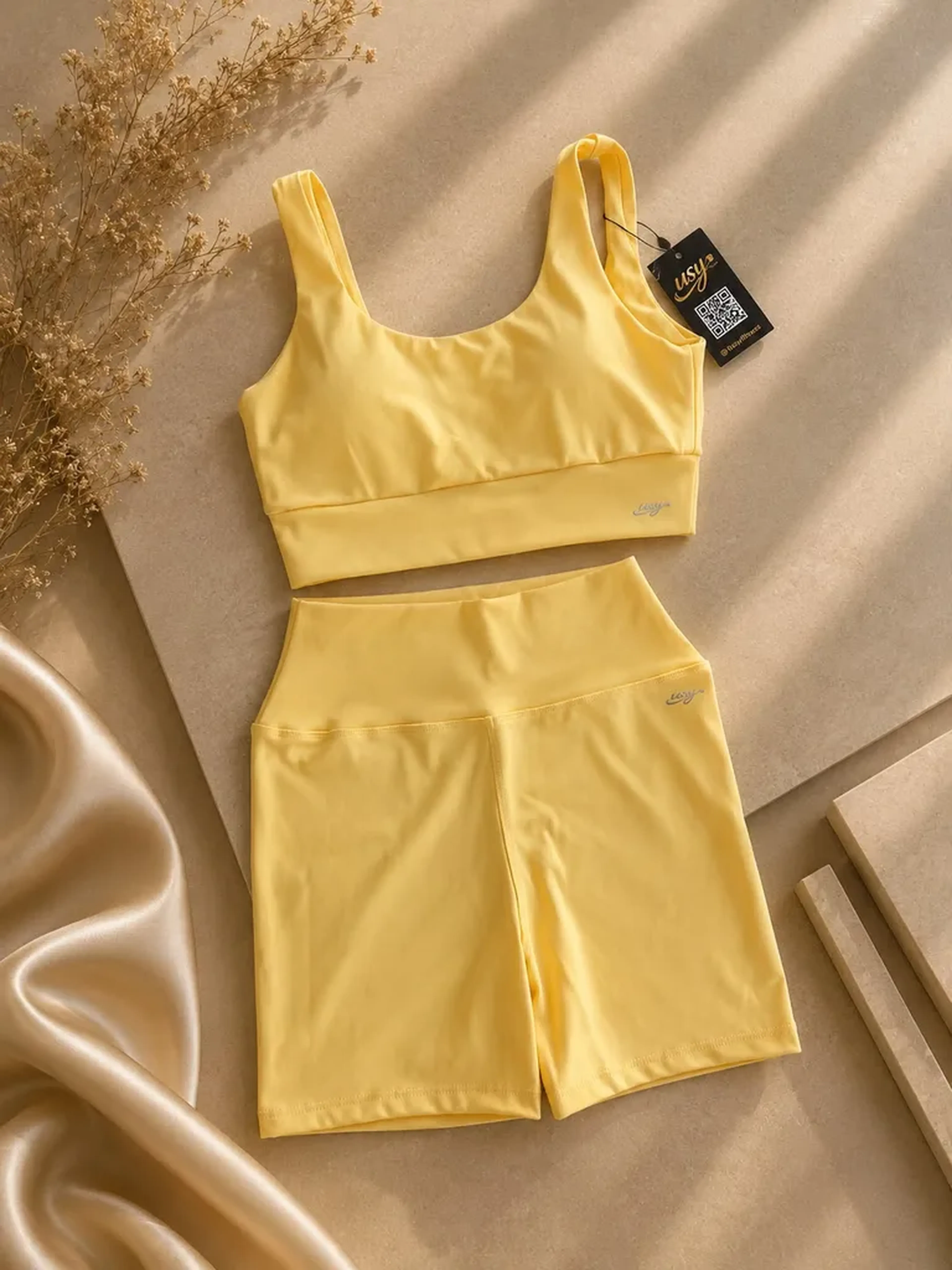 Conjunto Top e Shorts - Amarelo imagem