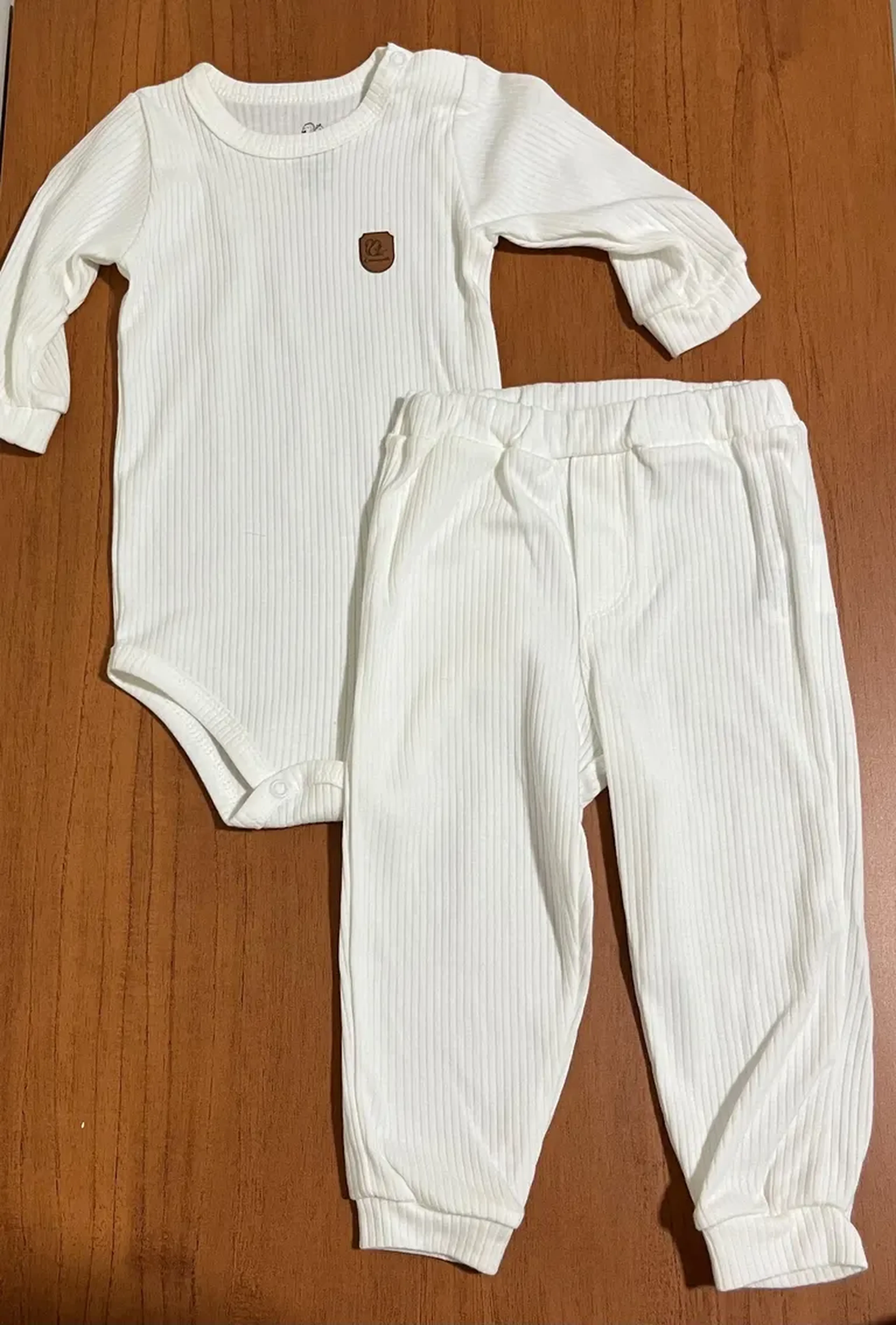 Conjunto Branco Canelado imagem