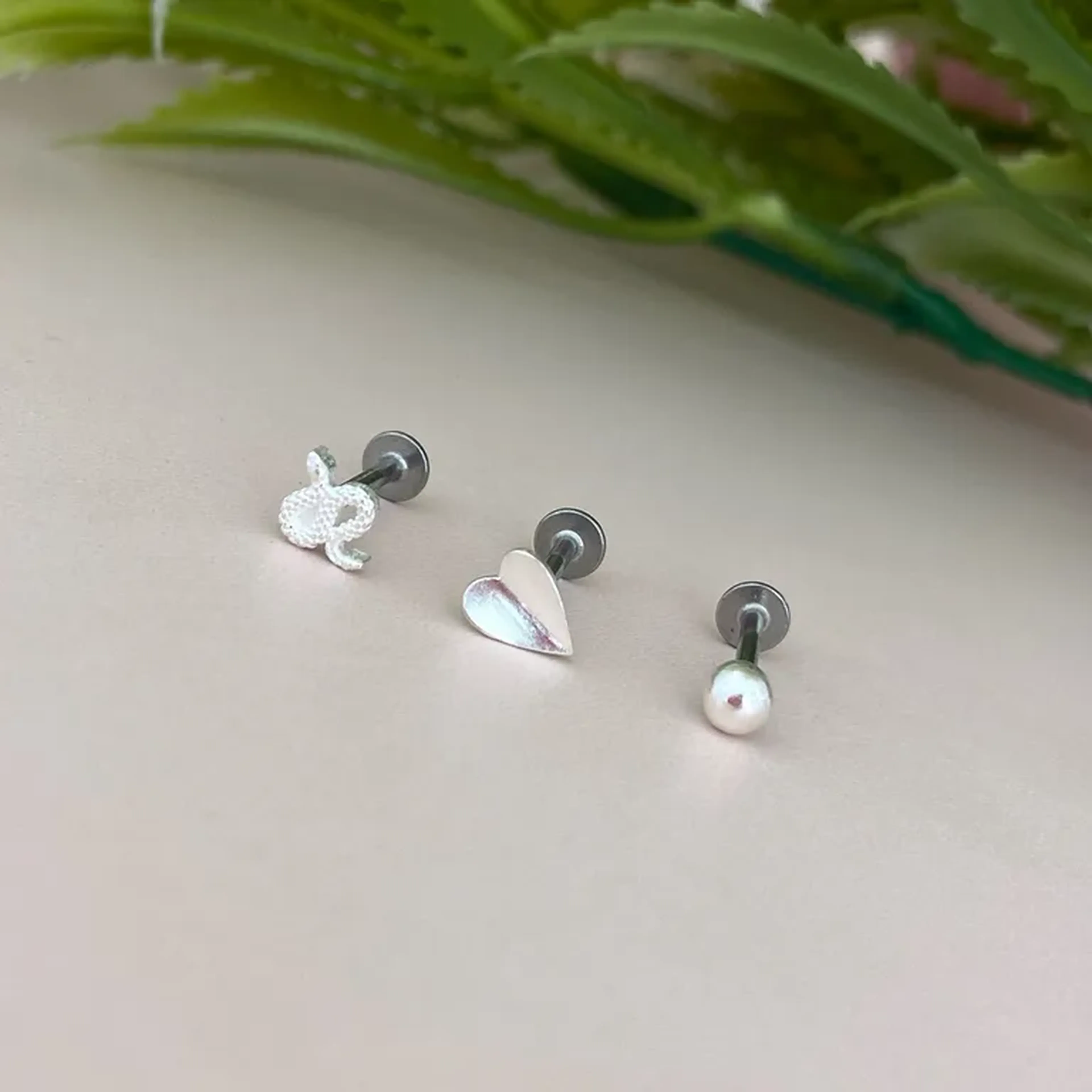 Piercing Trágus imagem