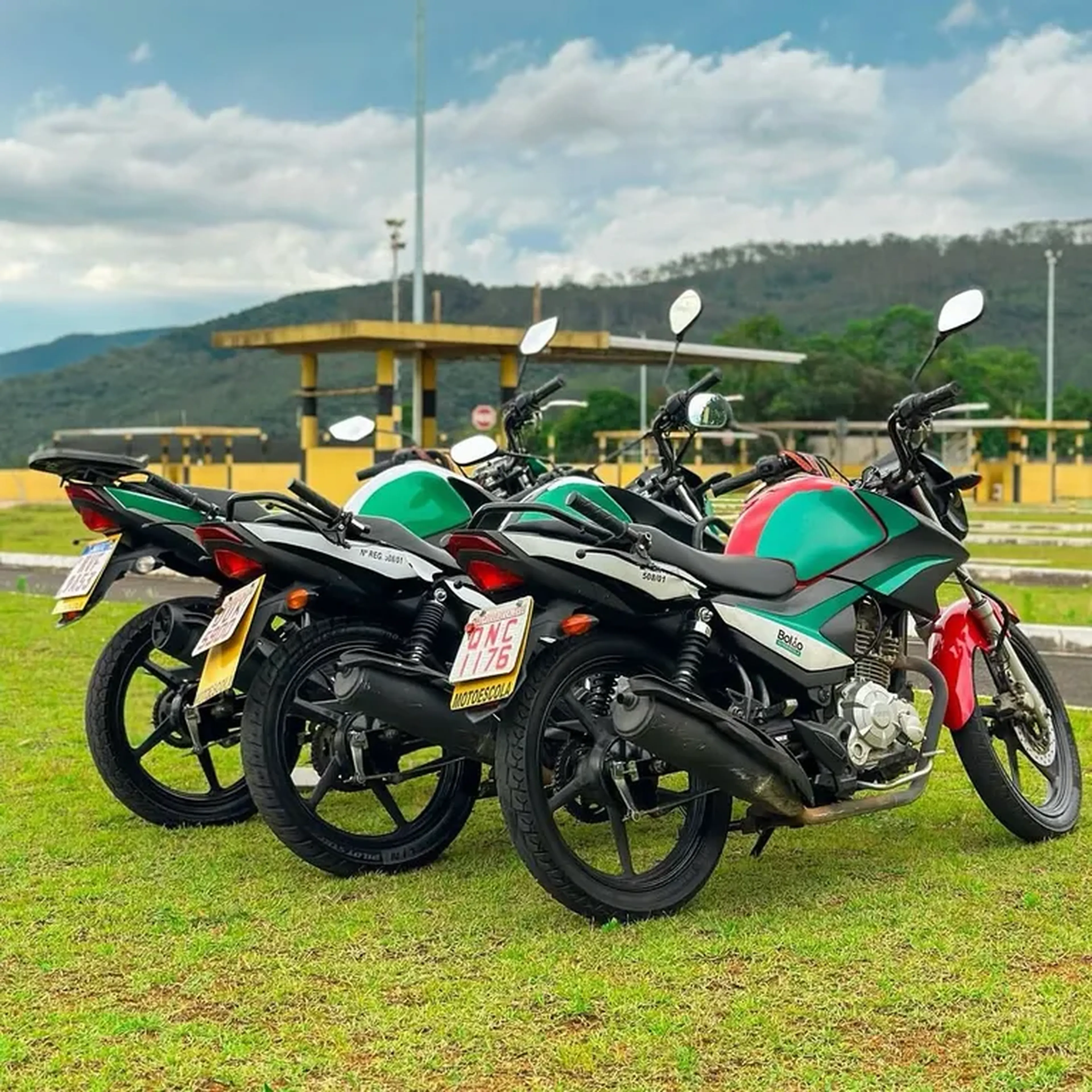 02 aulas Moto - categoria A imagem