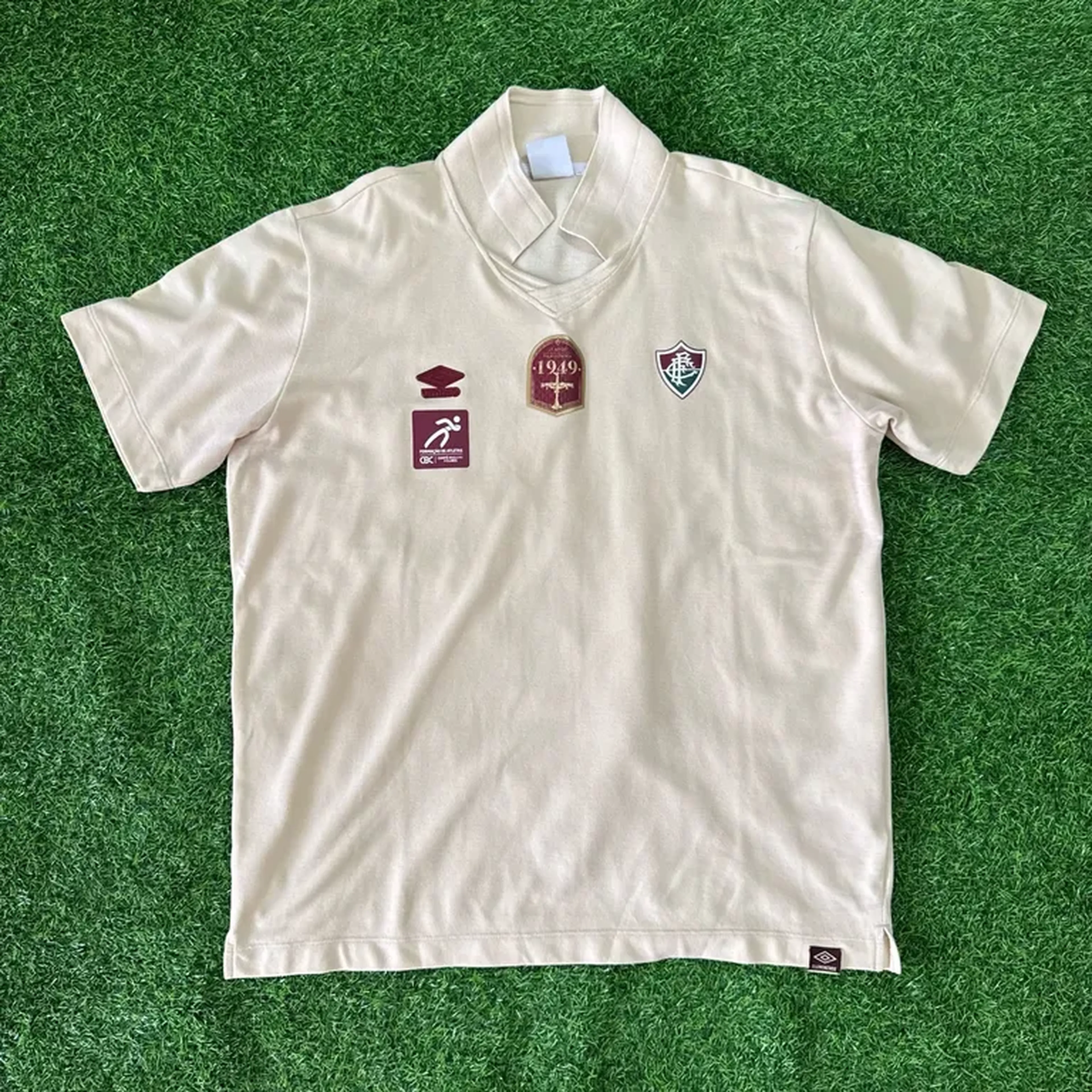 Camisa Fluminense Umbro Comissão 2025 GG imagem