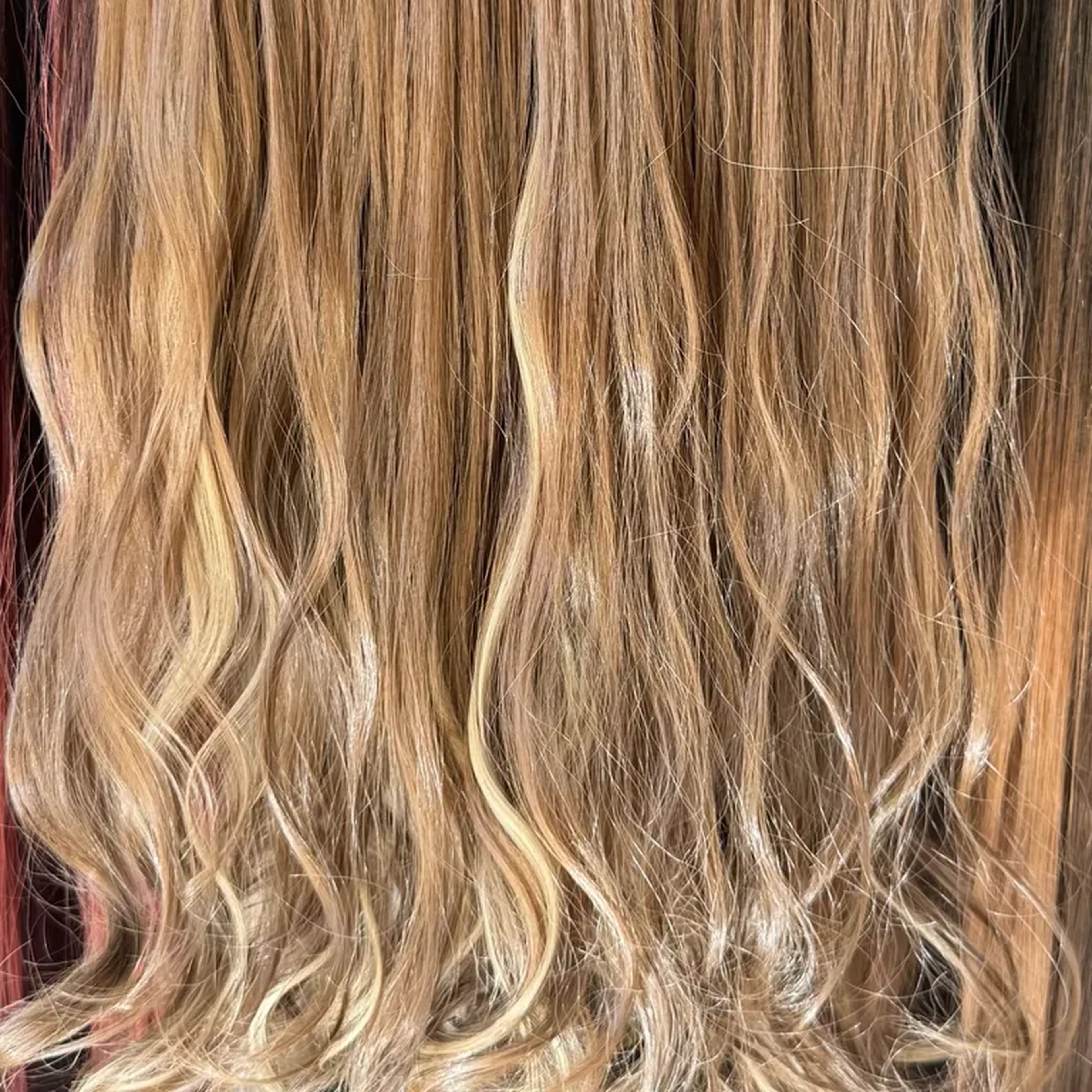 faixa de cabelo levemente ondulado loiro natural mesclado com lo imagem