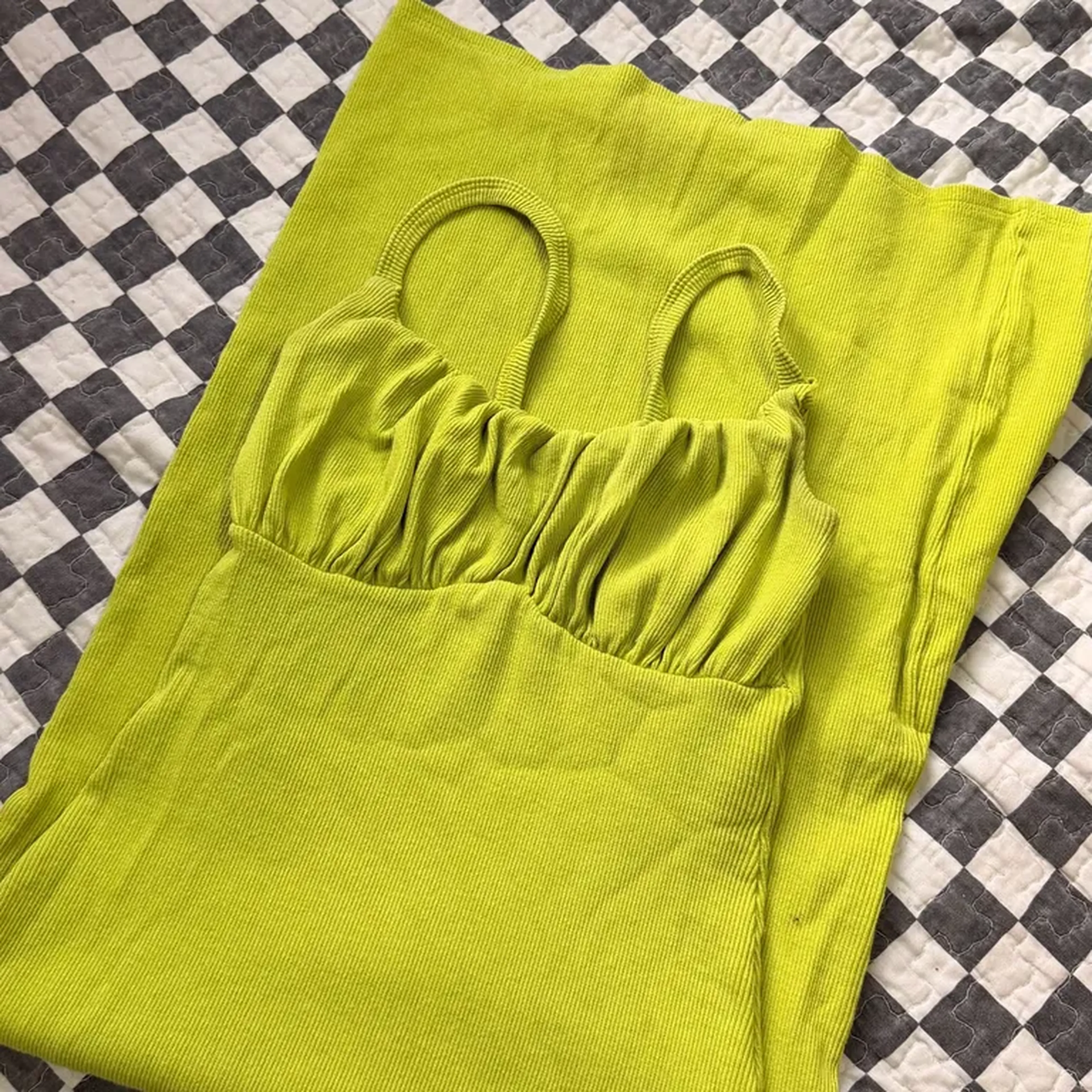 vestido midi canelado imagem
