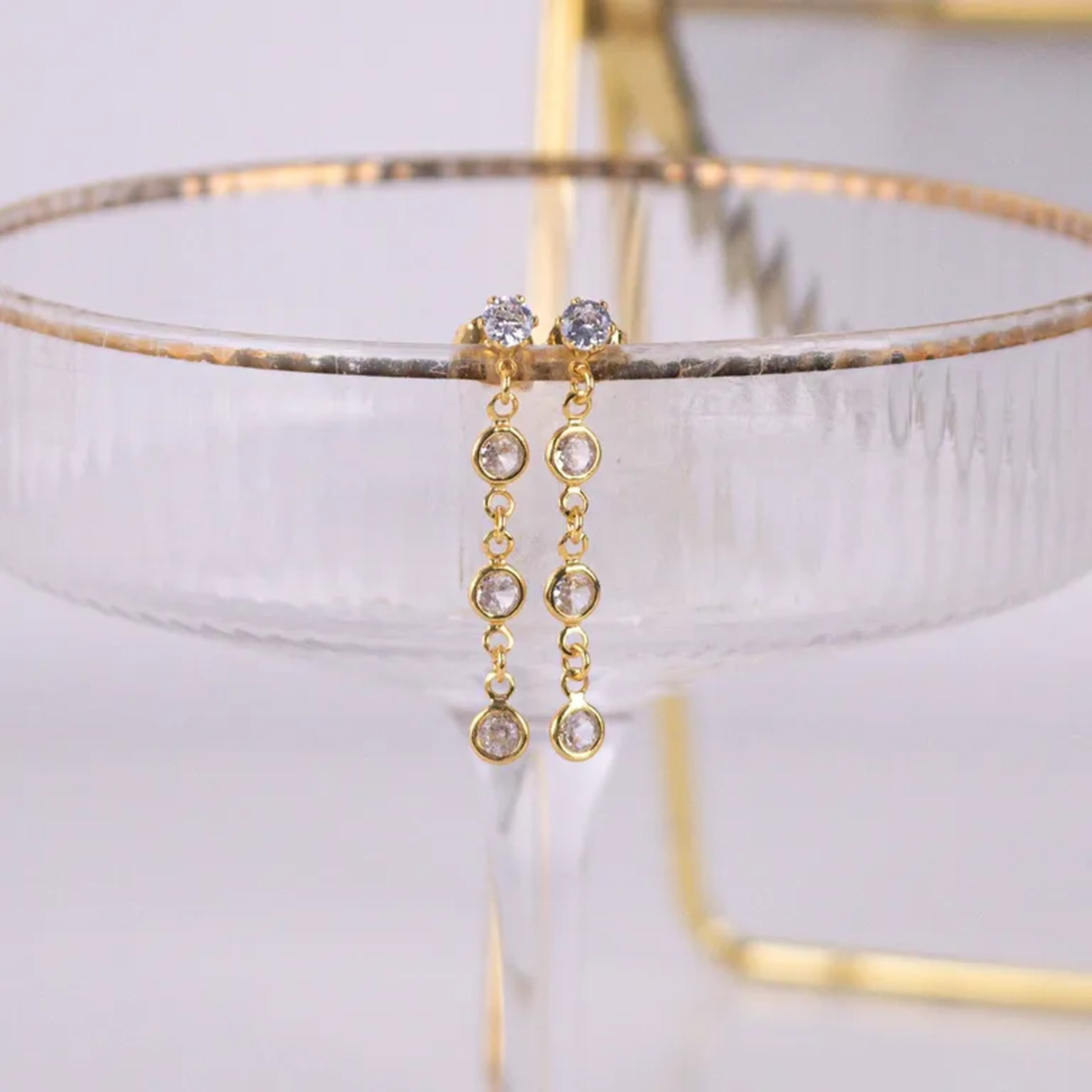 Brinco Long Malu - Banhado a Ouro18k imagem