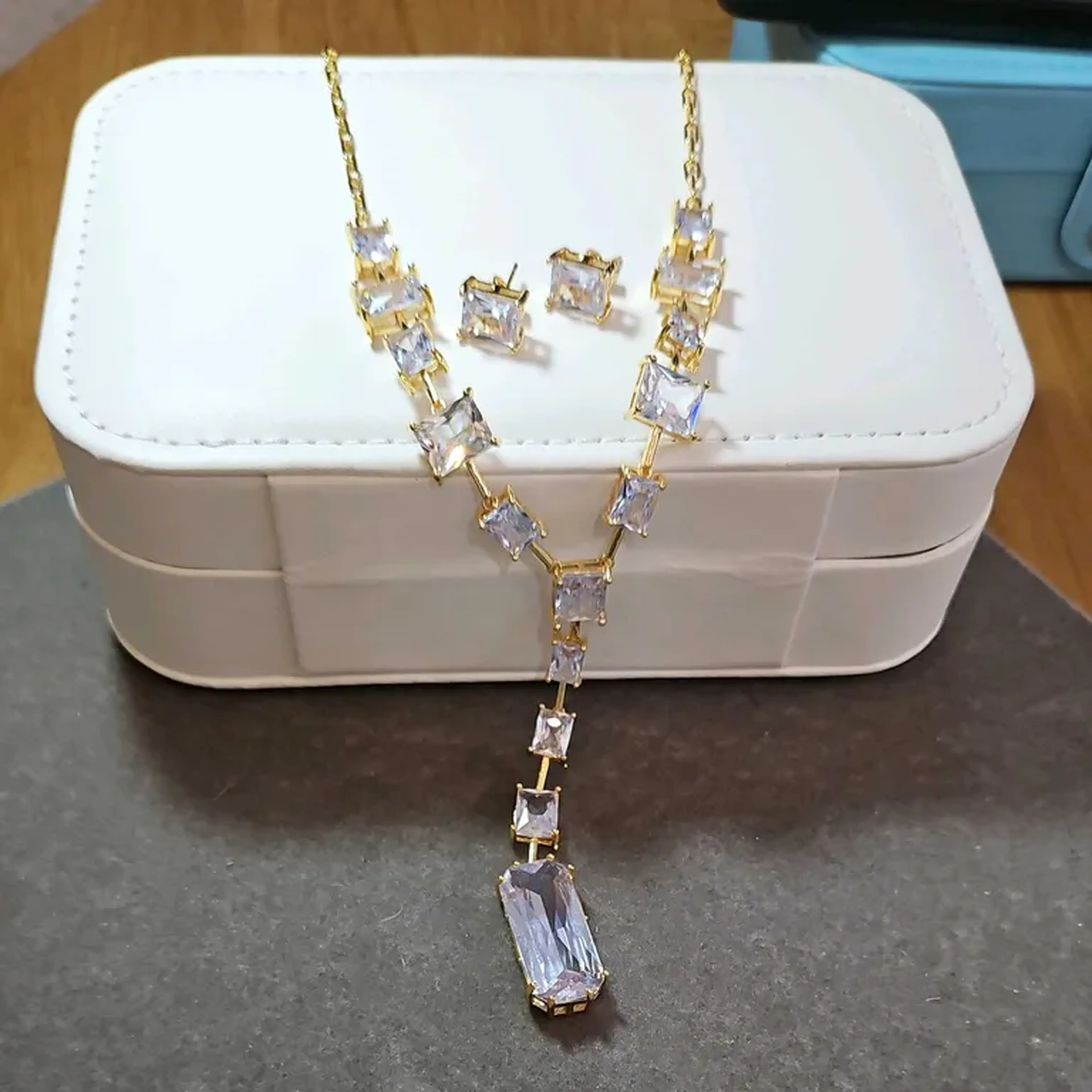 Conjunto Gravatinha no banho ouro imagem