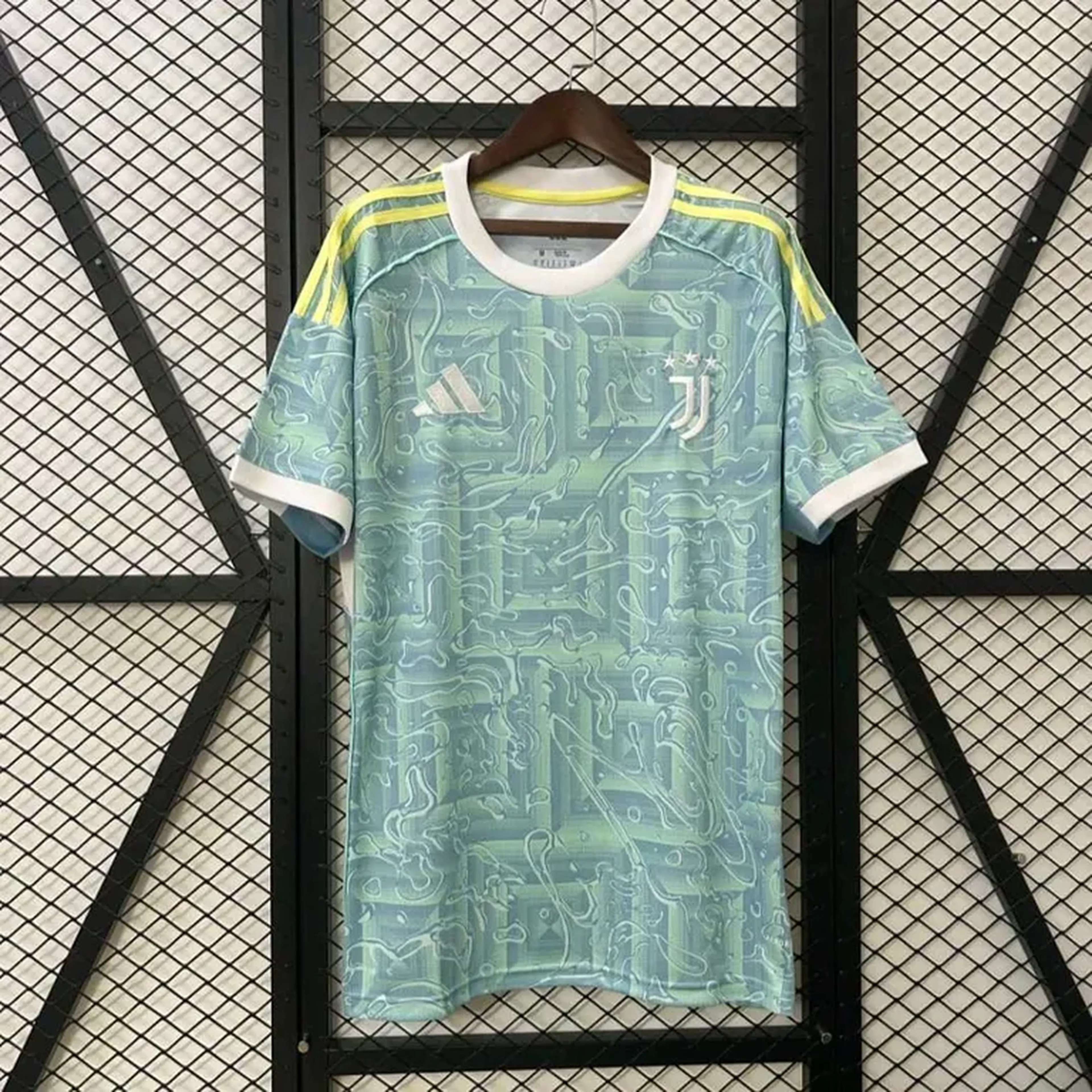 Camisa Juventus Torcedor imagem