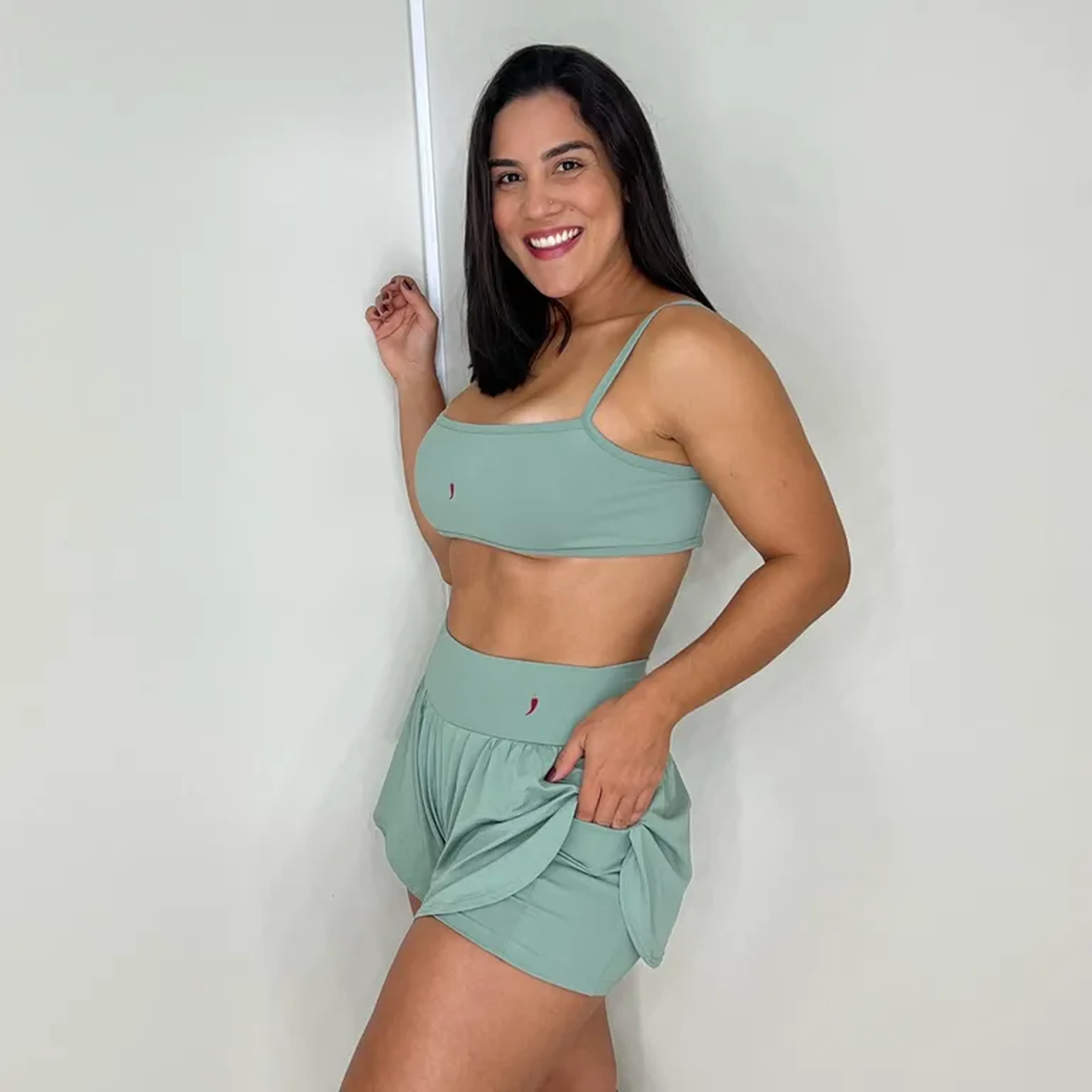 Short com bolso - Dryfit sobreposto verde imagem