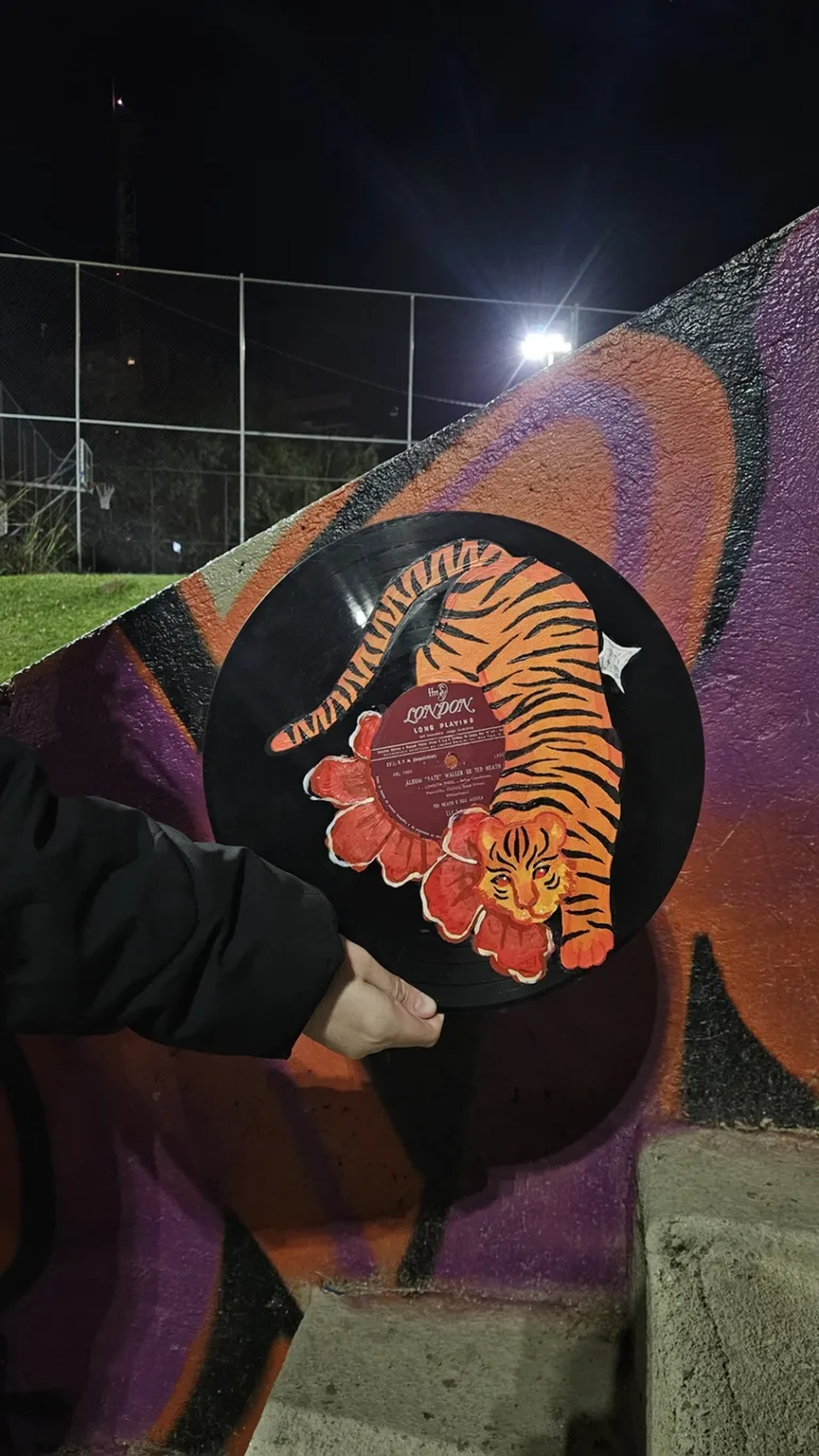 Disco de vinil - Tigre Floral imagem