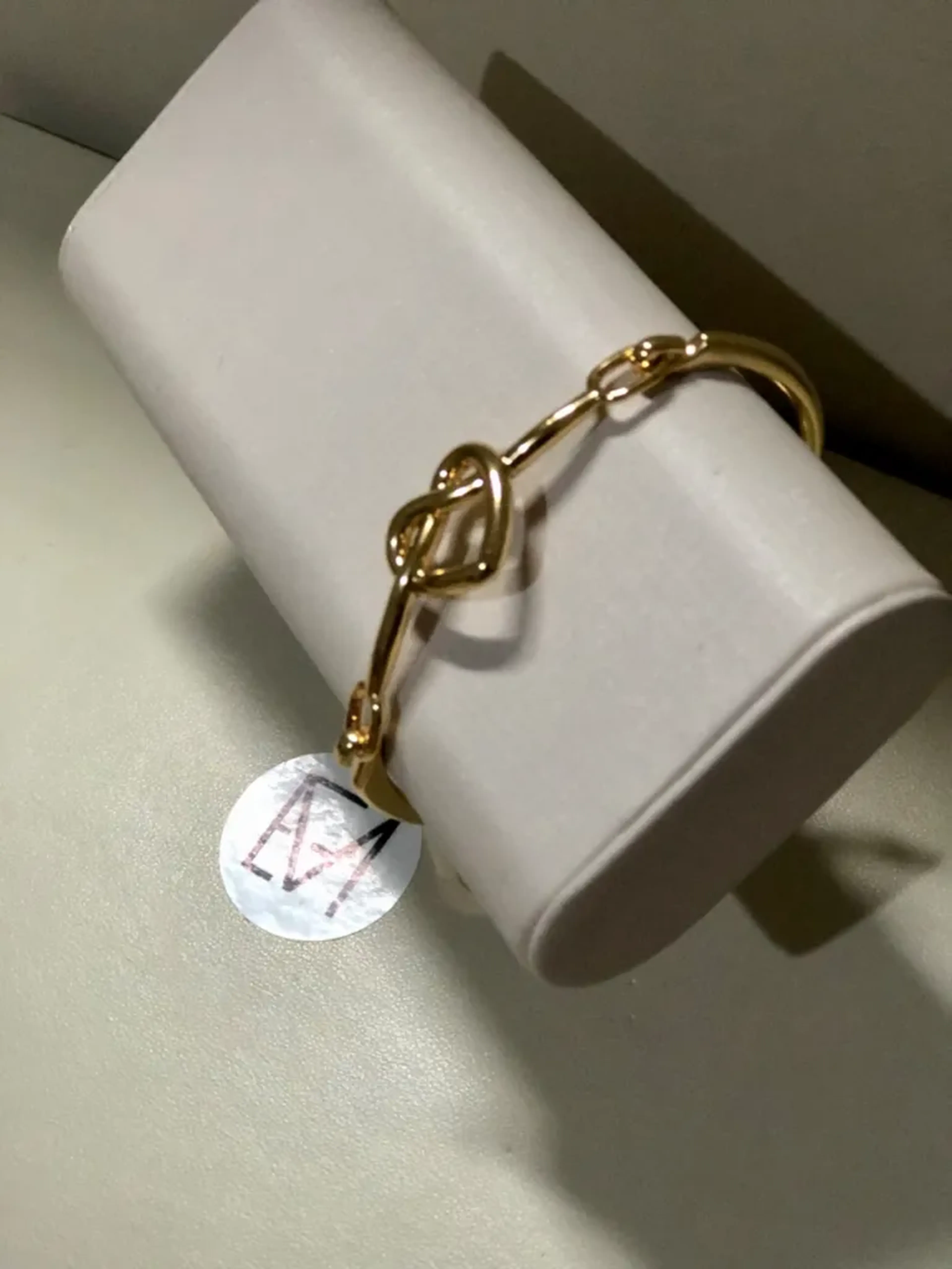 Bracelete nó coração imagem