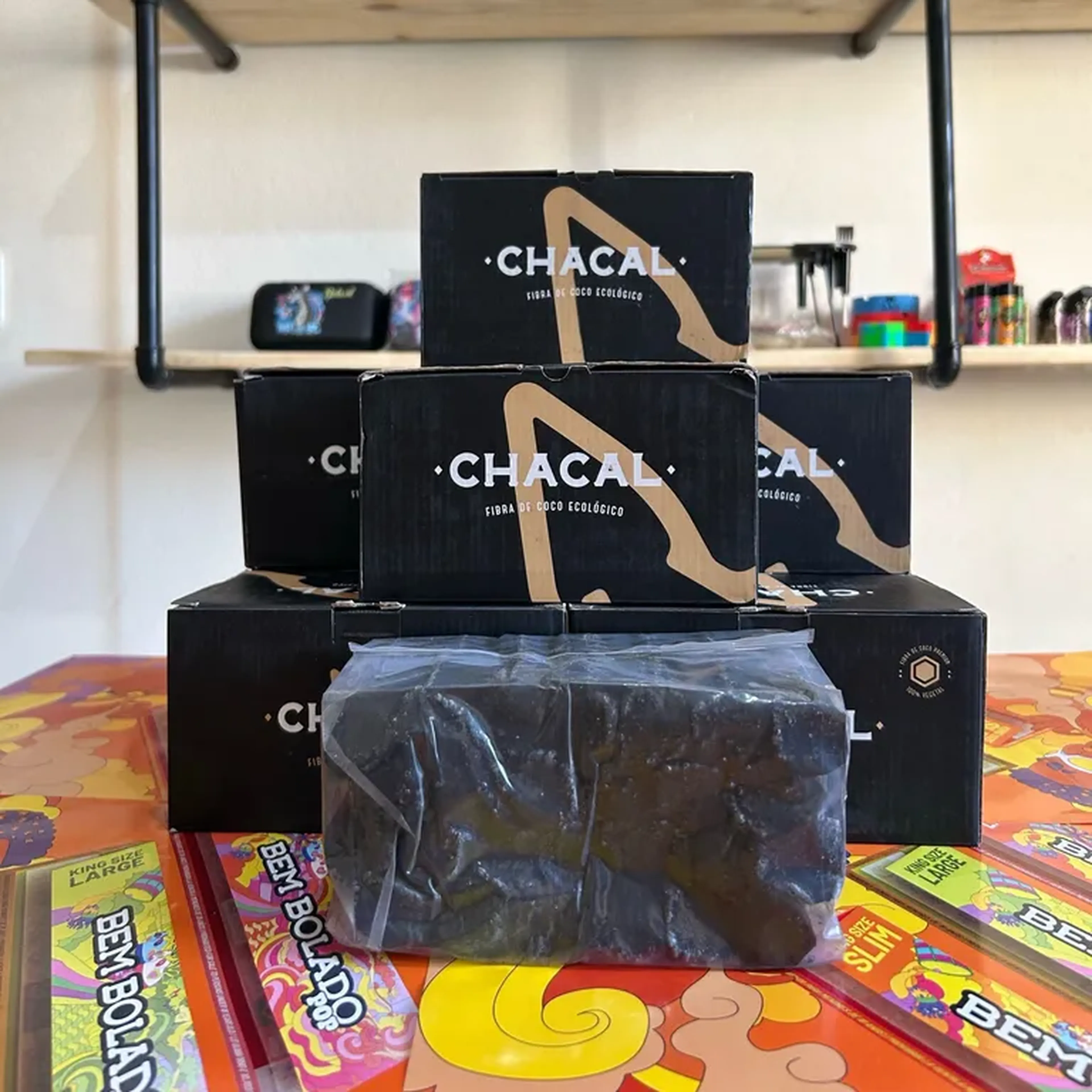 Caixa de Carvão Chacal Hexagonal - 1KG imagem