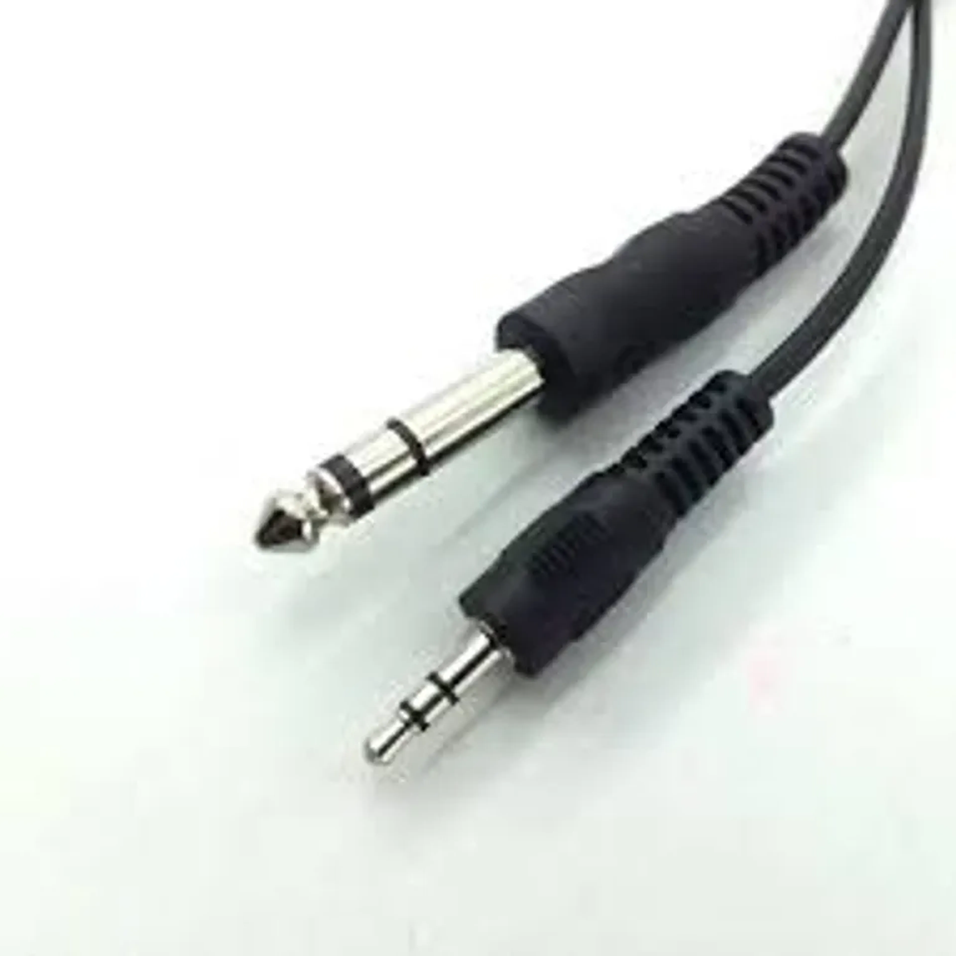 Cabo P2 X P10 Com 1.5 Metros Preto cab-2415 imagem