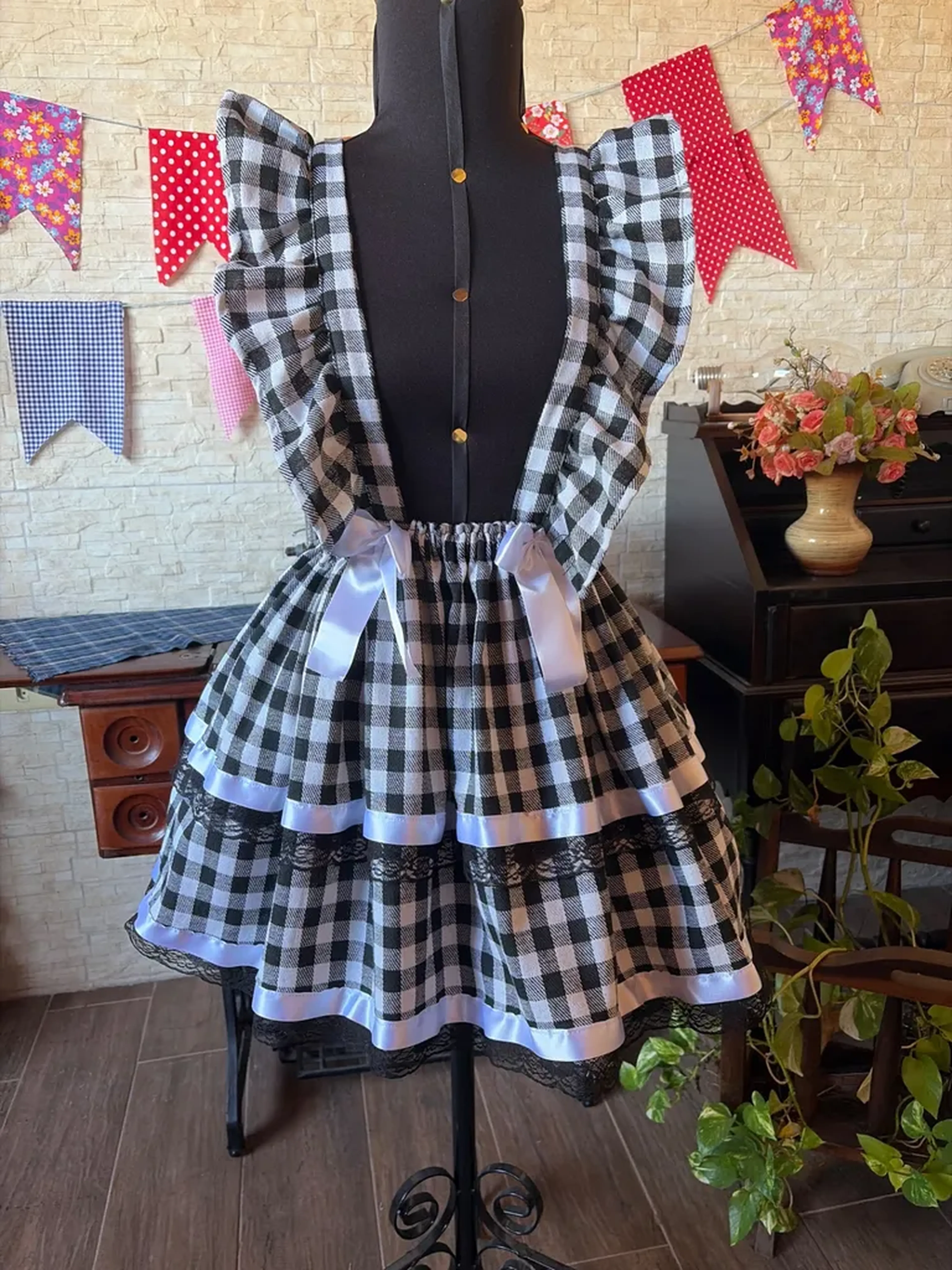 Saia festa junina preto e branco imagem