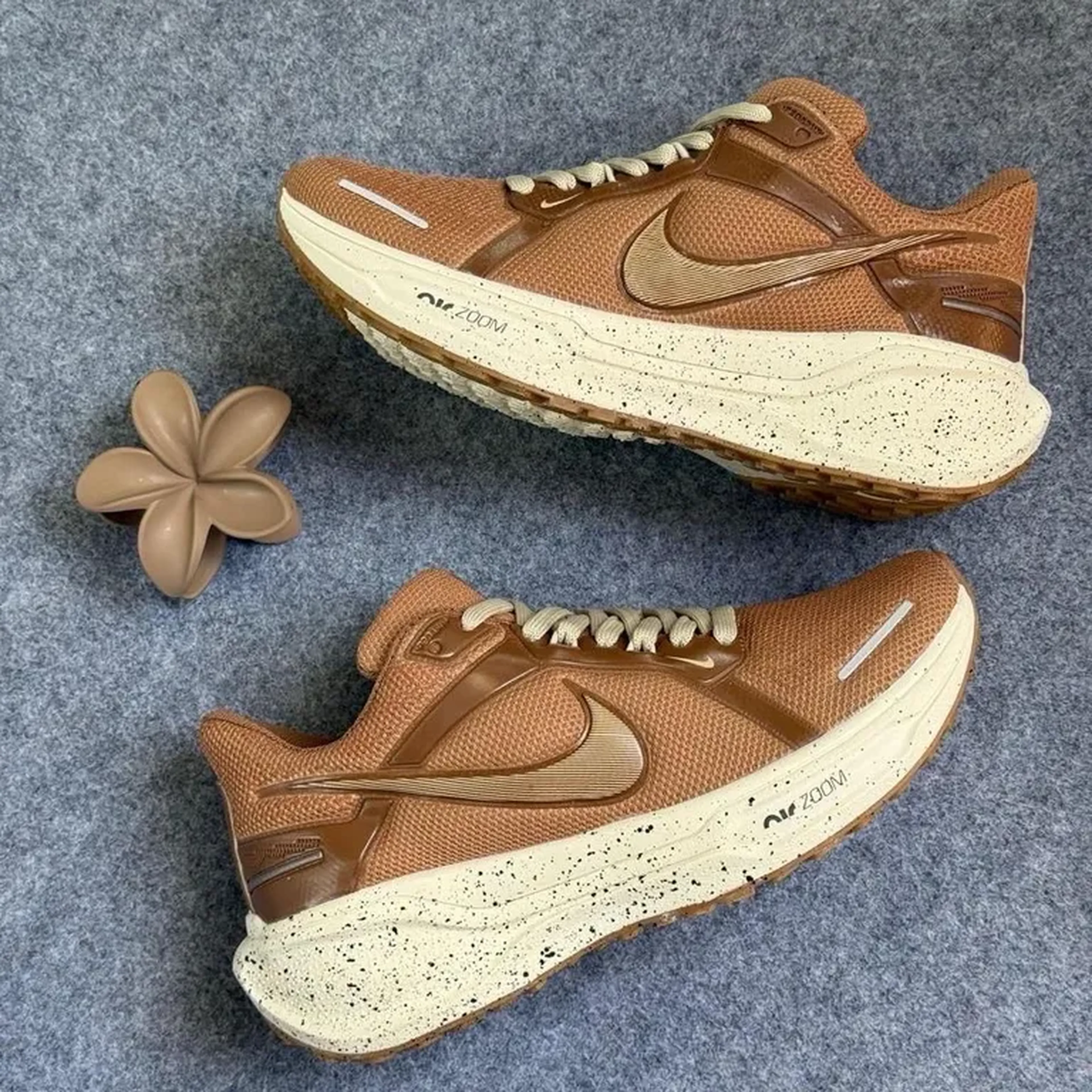 Nike Air Zoom Pegasus 41 Marrom Off imagem