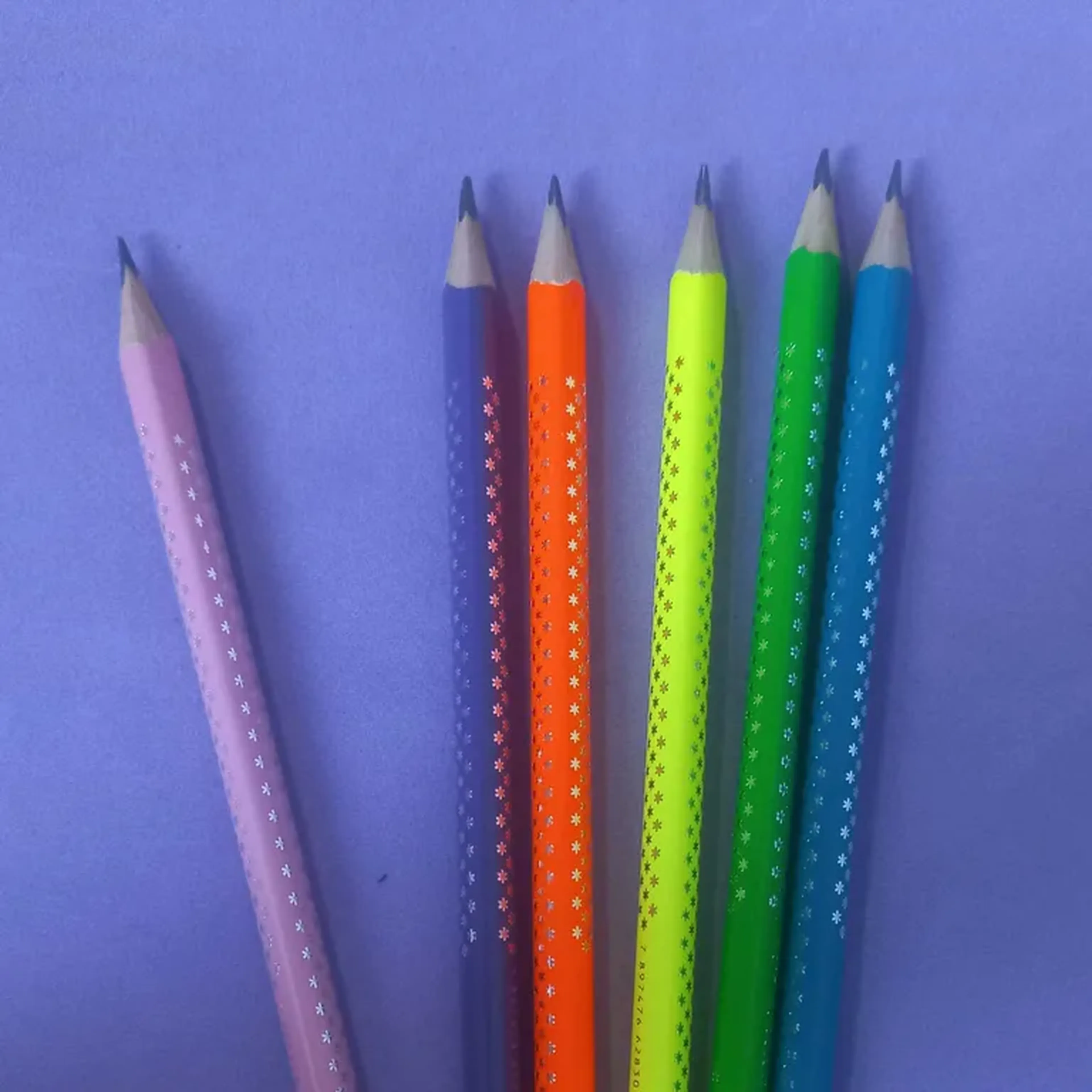 Lápis grafite Triangular- TRIS imagem