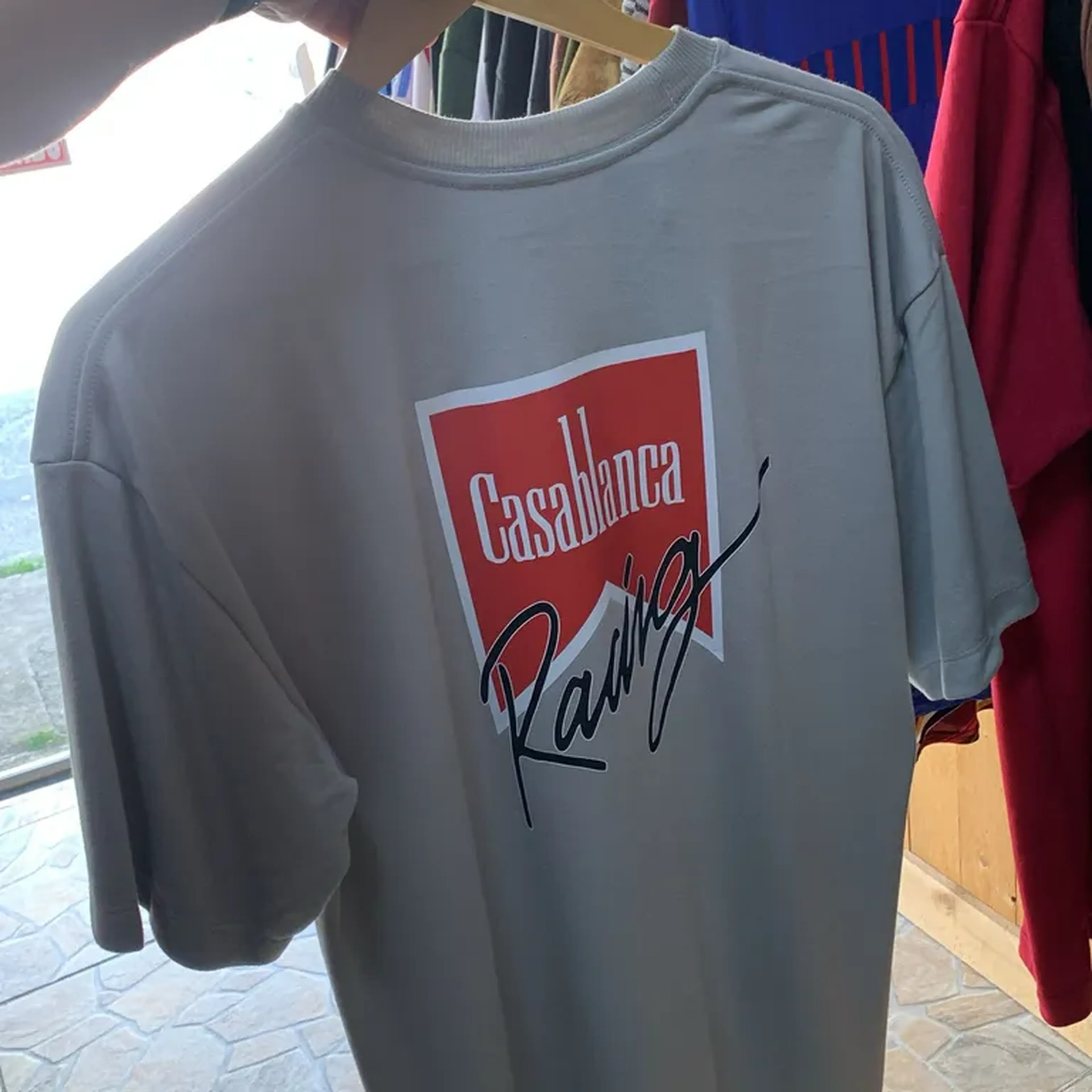 camisas oversized imagem