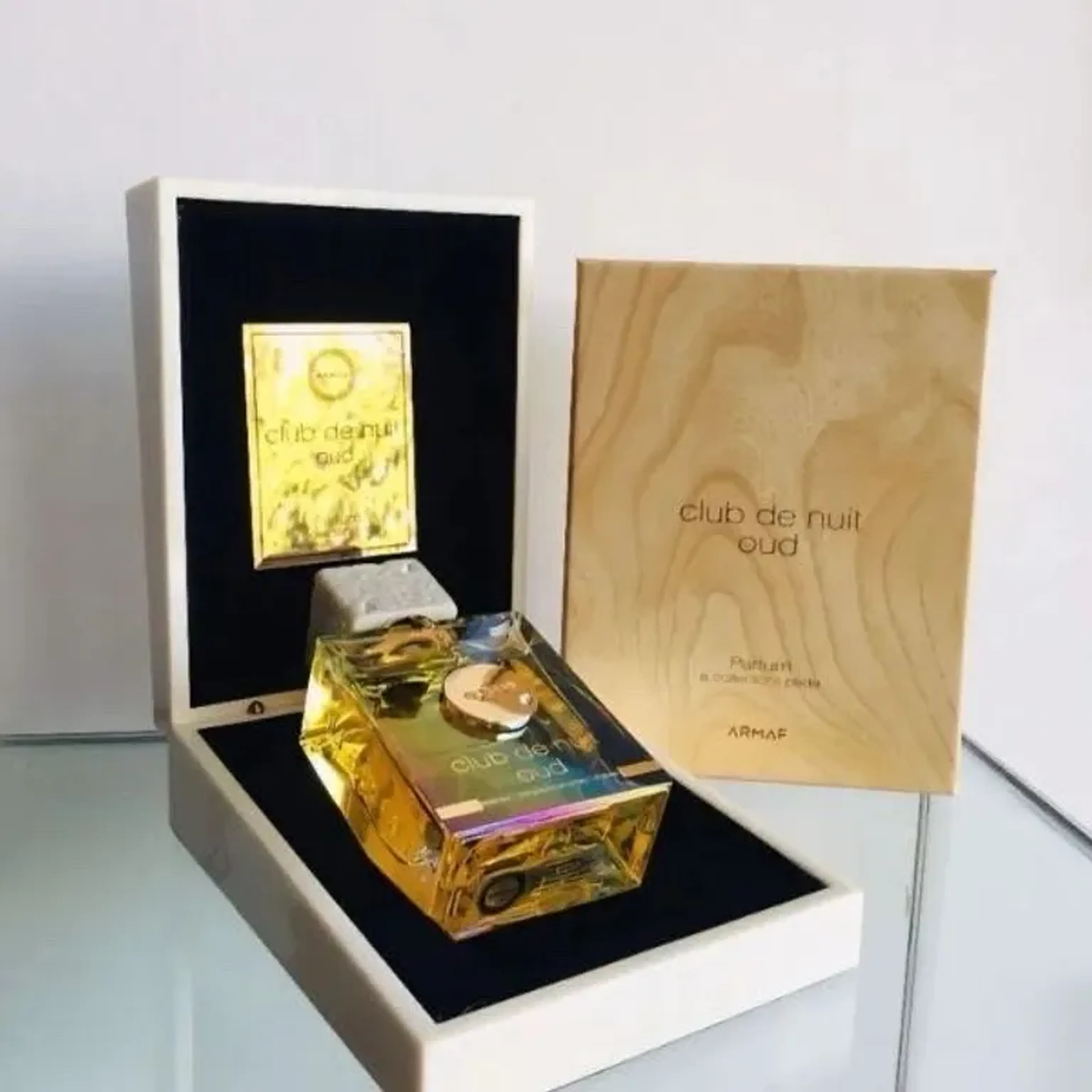 Club de nuit oud parfum 100ml imagem
