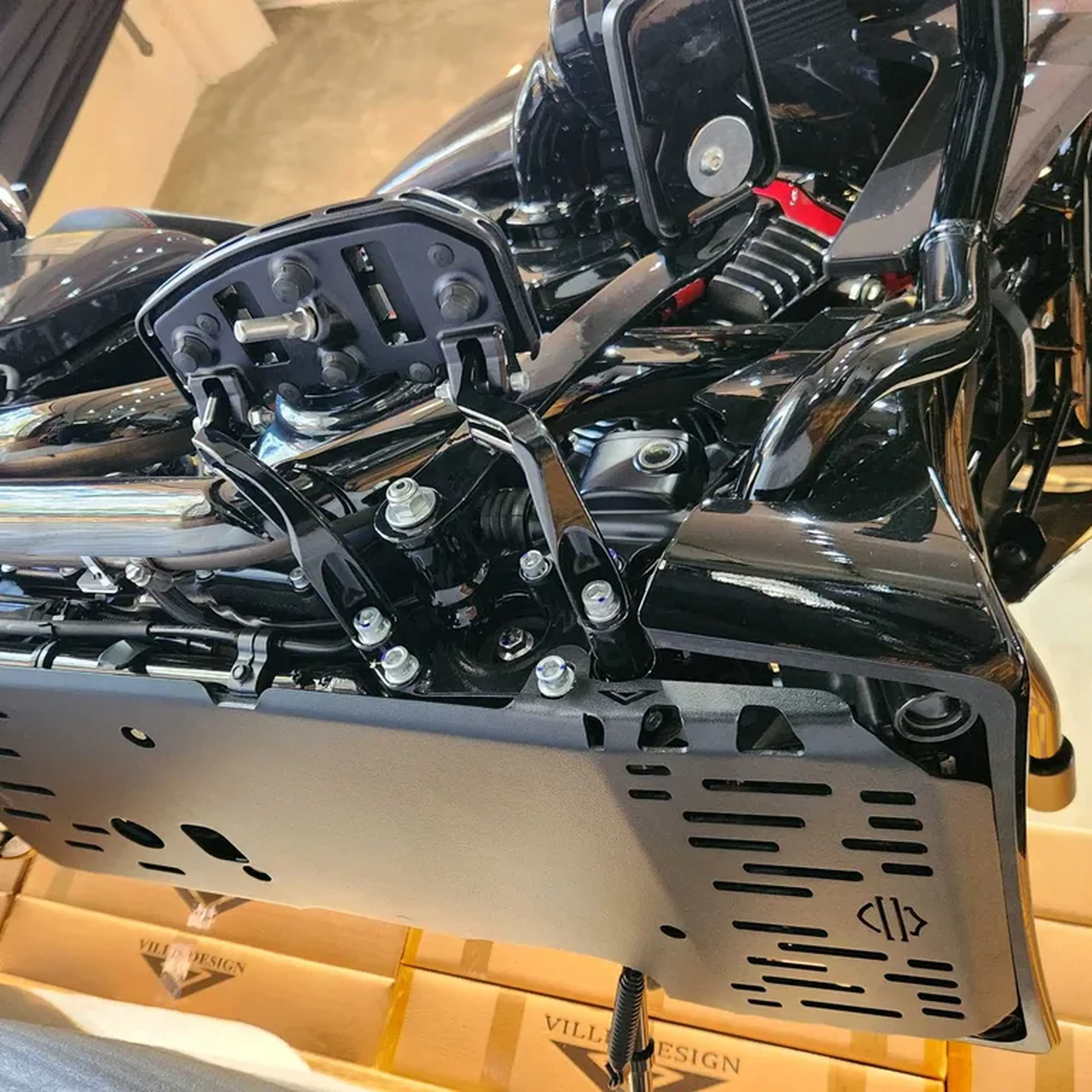 Protetor de Cárter Completo Road Glide, Street Glide 2024 a 2026 imagem