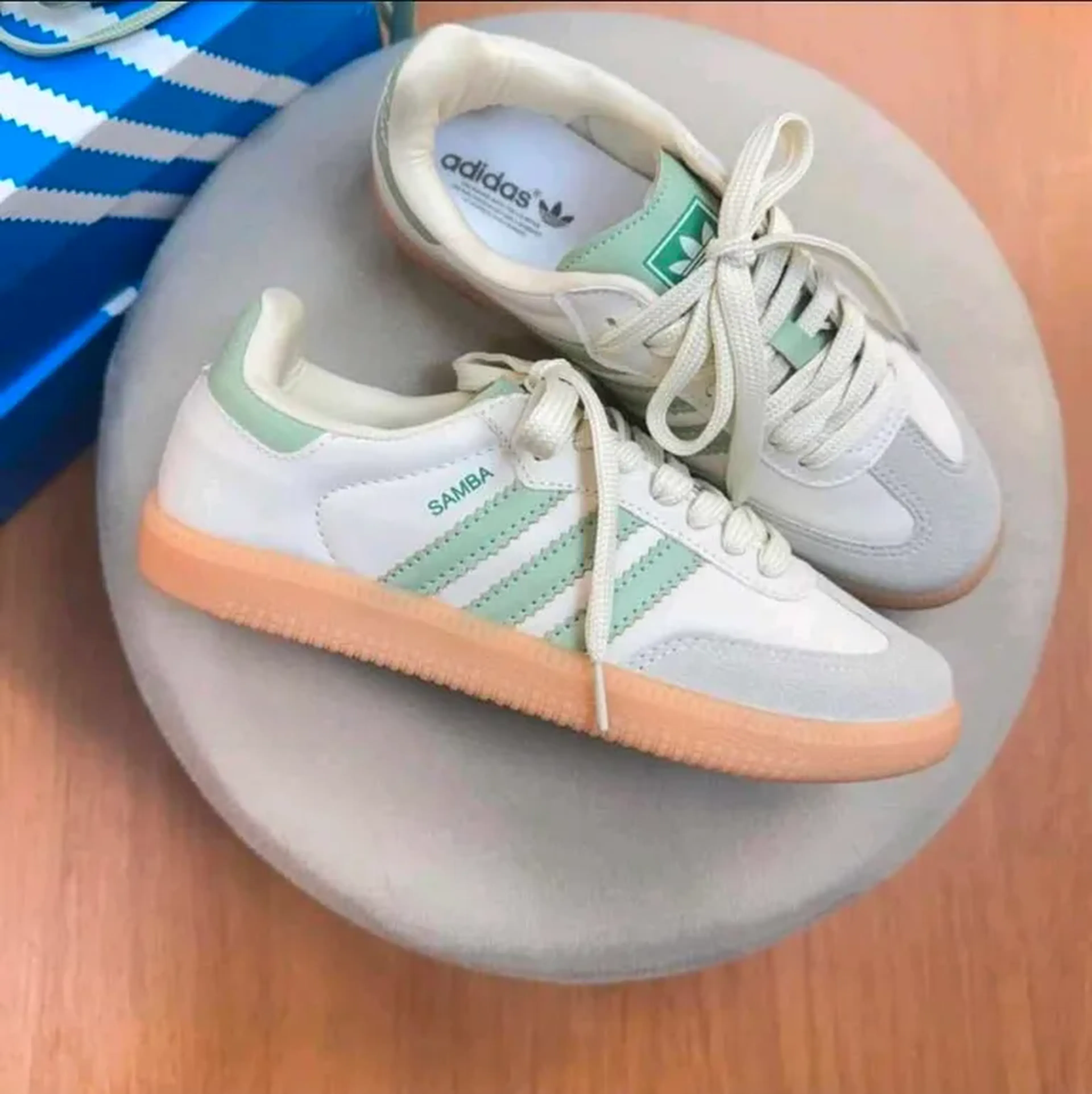 Tênis Adidas Samba Baixo imagem
