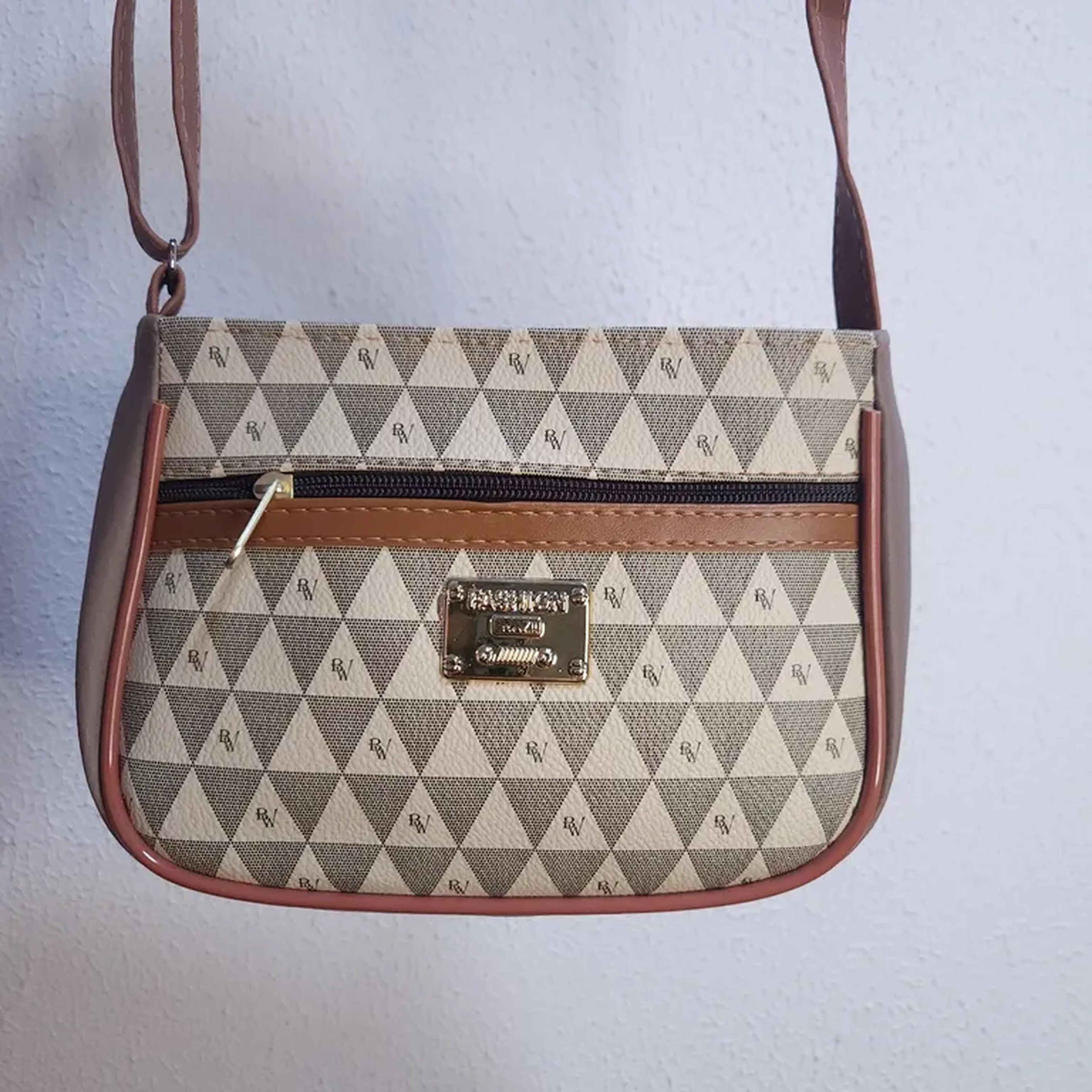 Bolsa fofinha triângulo 01.010.SM0204.BG.CI imagem