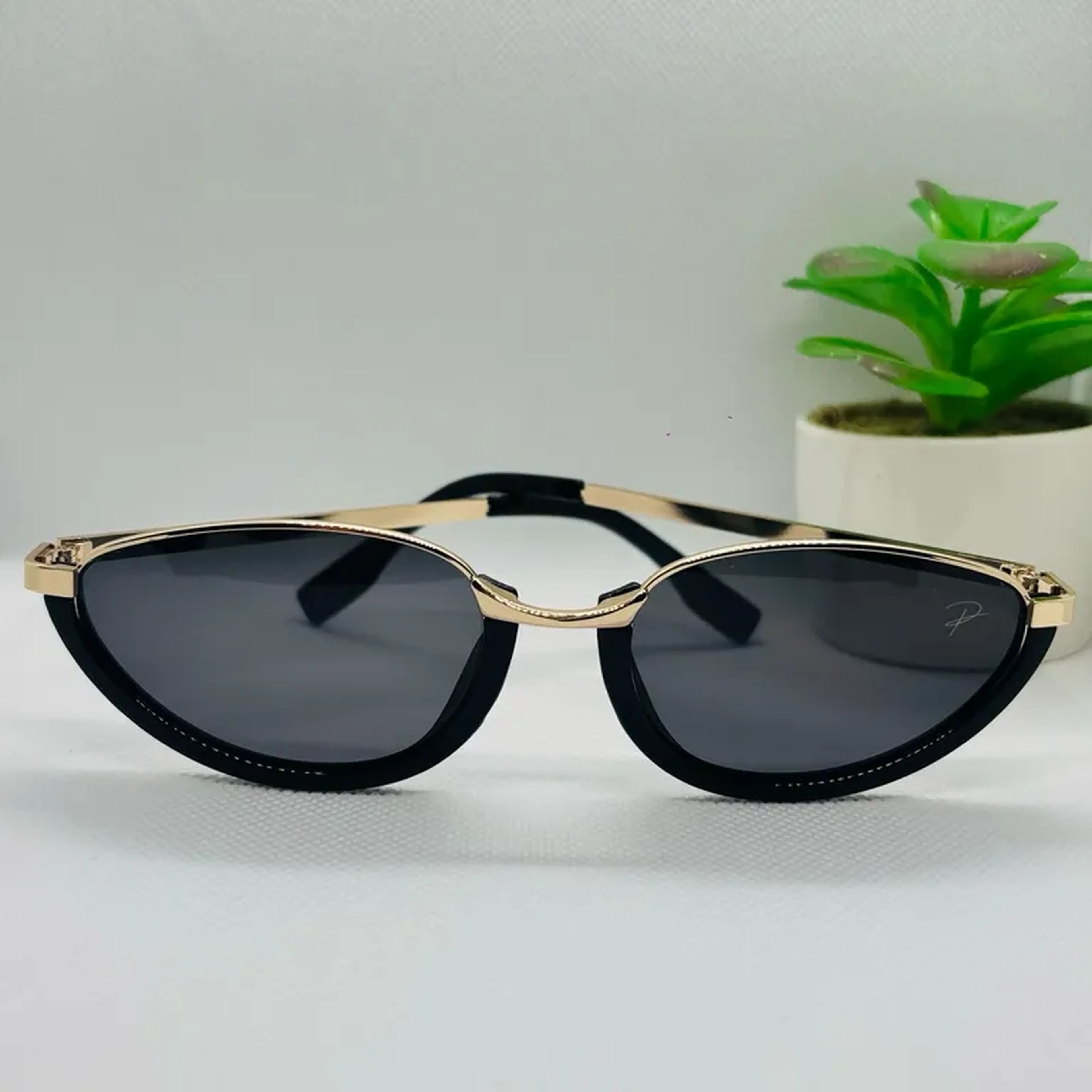 Laguna | Preto - Acetado e Metal imagem