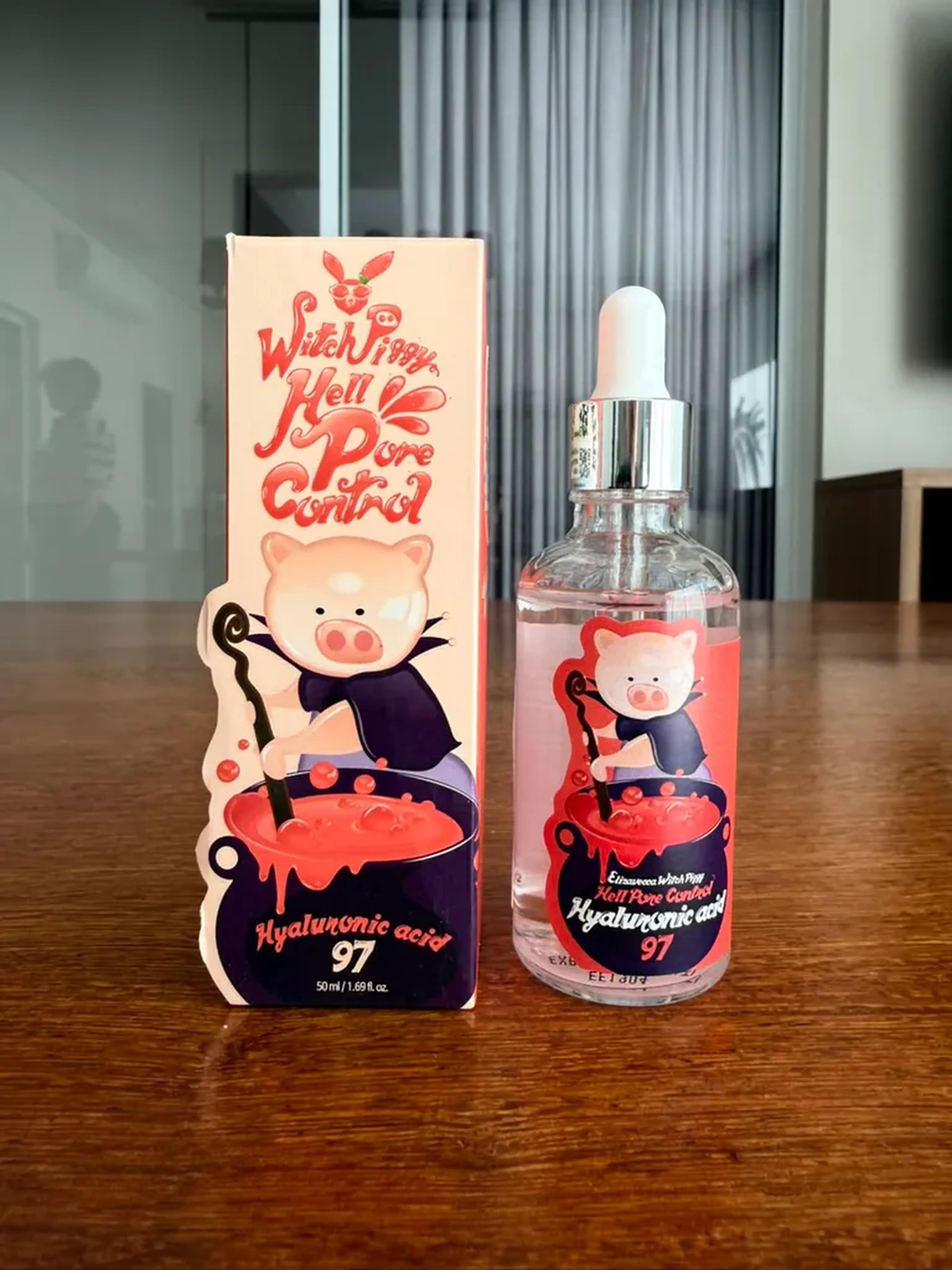 Witch Piggy Hell Pore Control Hyaluronic Acid 97 imagem