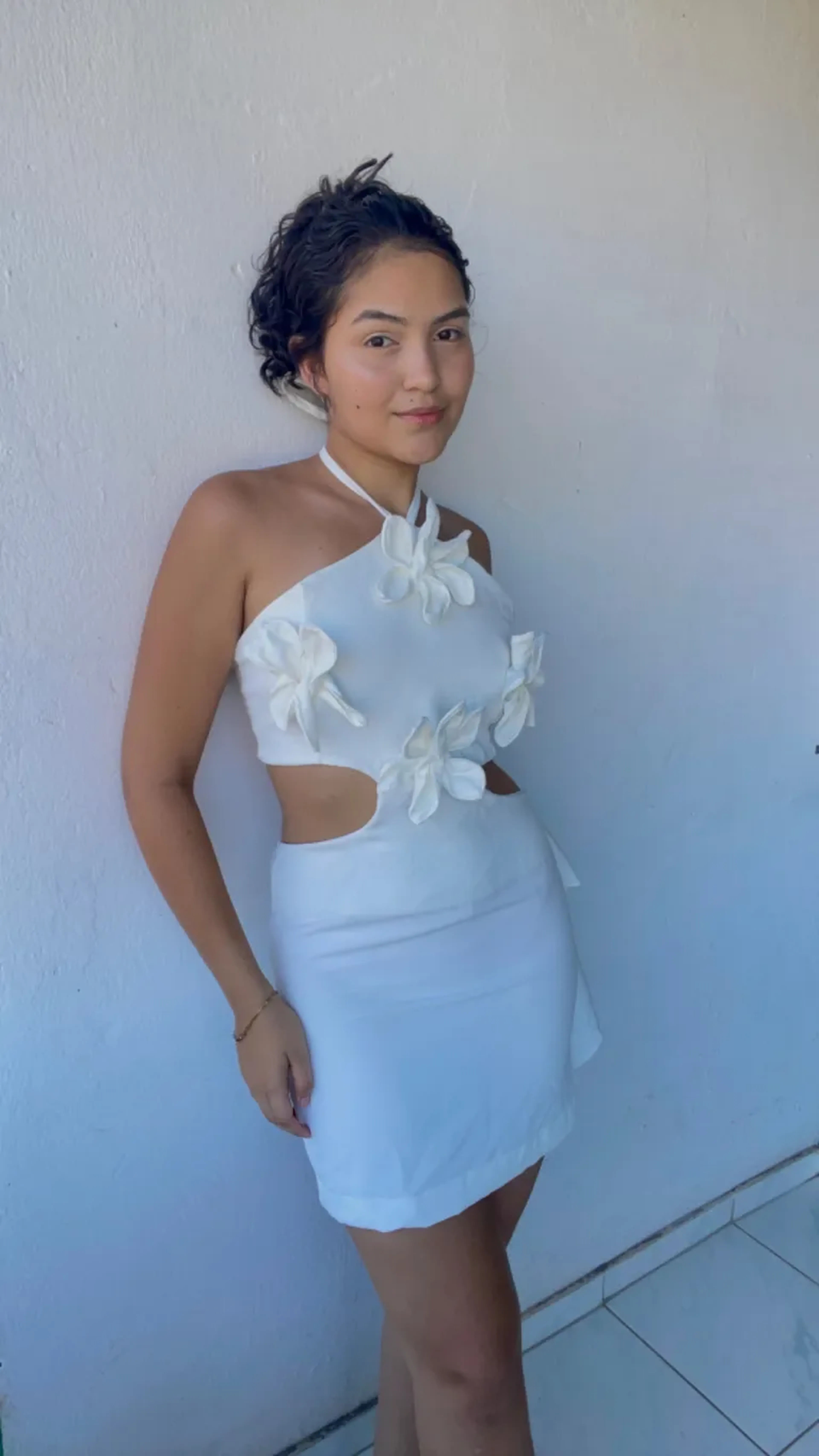 Vestido Flores Branco imagem