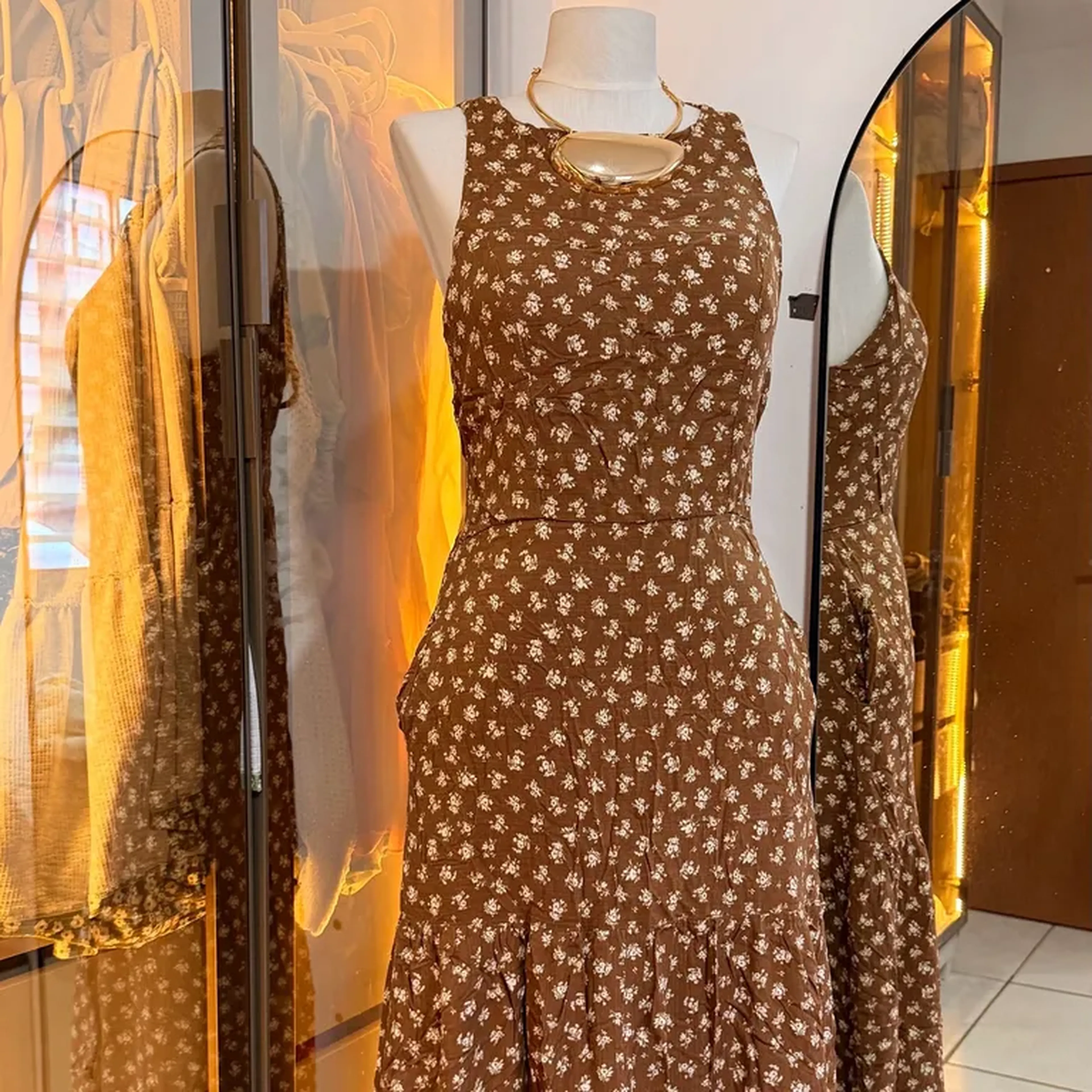 vestido longo marrom viscose imagem