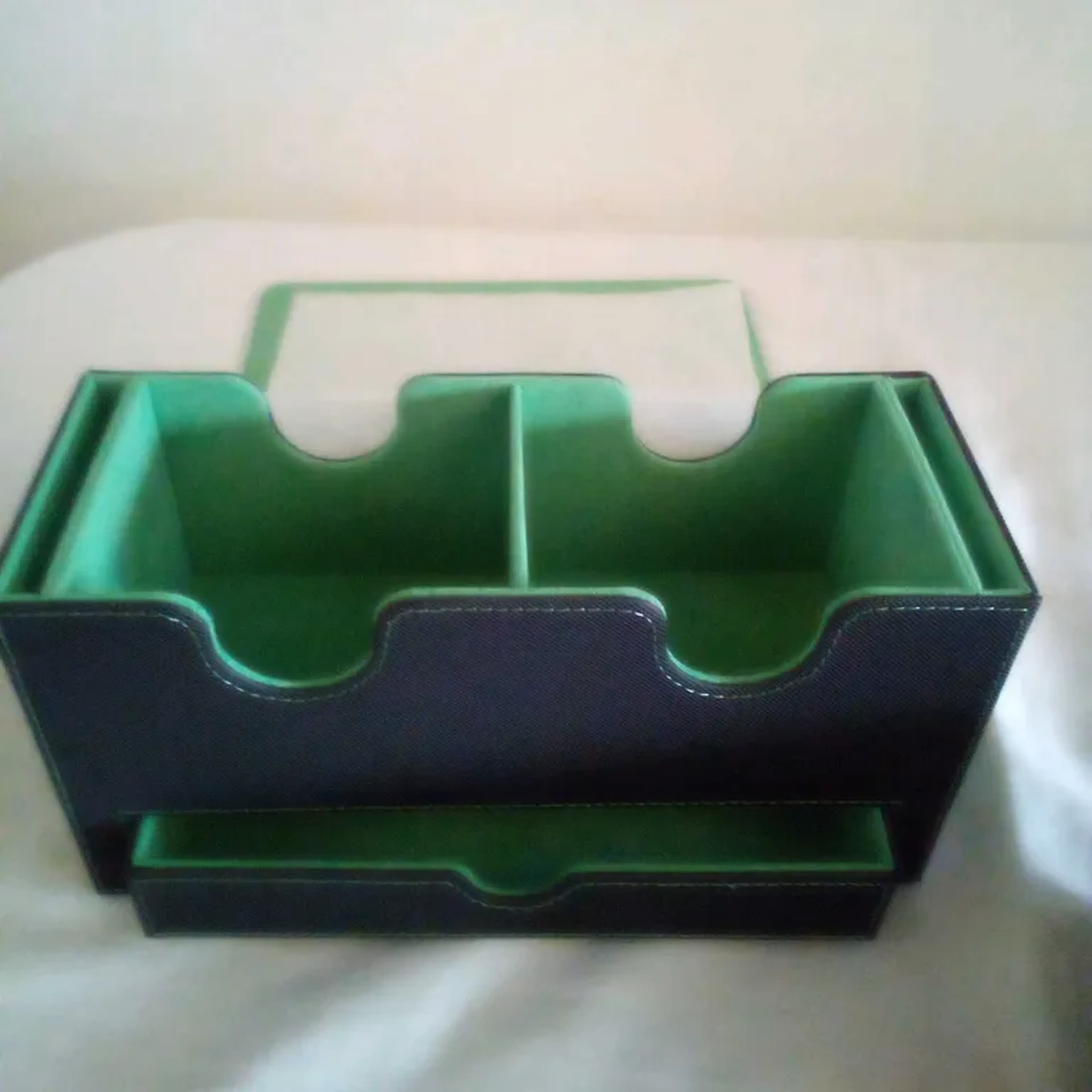 Deck box (maximo 300 ou 200 com sleeve cards) imagem