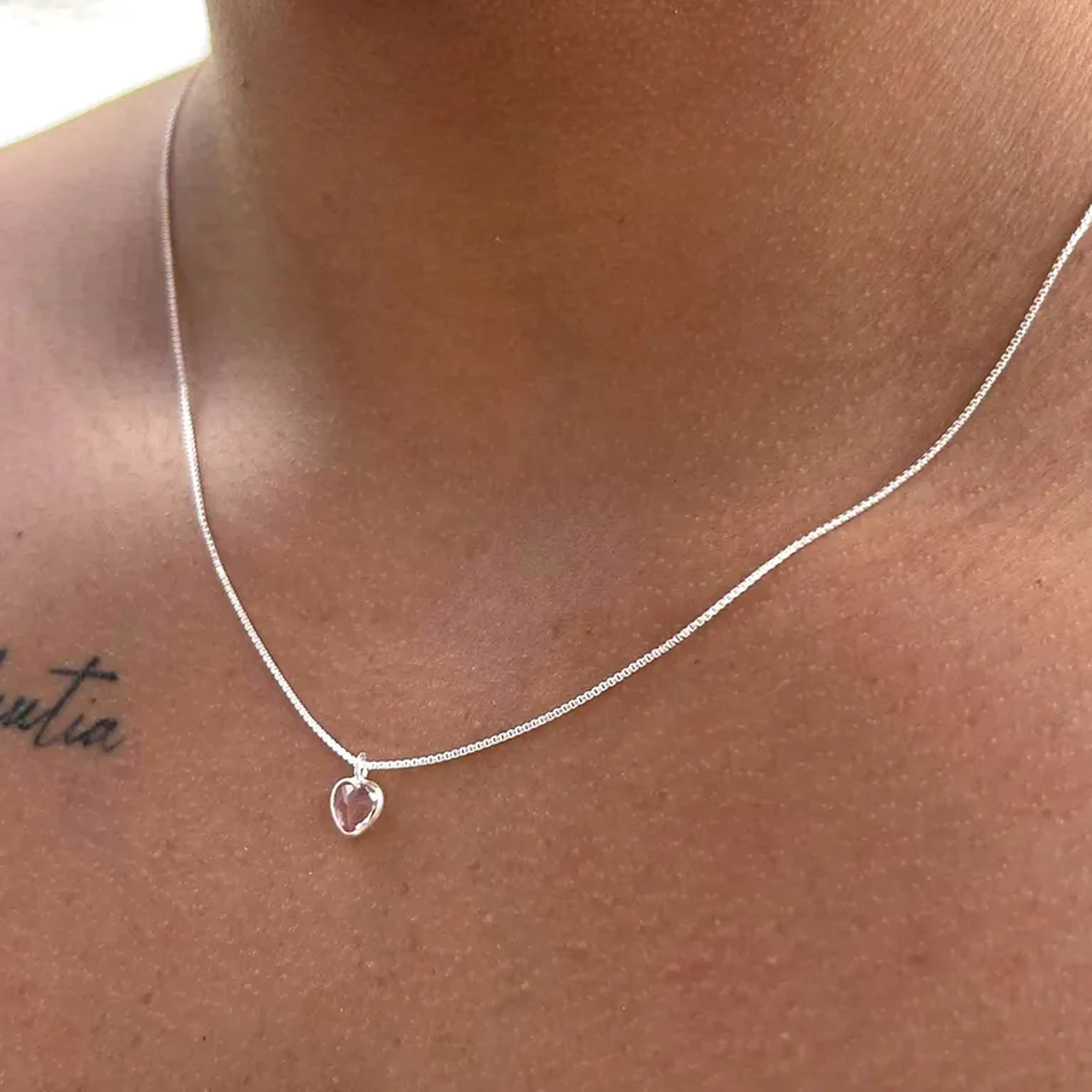 colar ponto de luz 🩷 ( V15 diamantada 45cm ) imagem