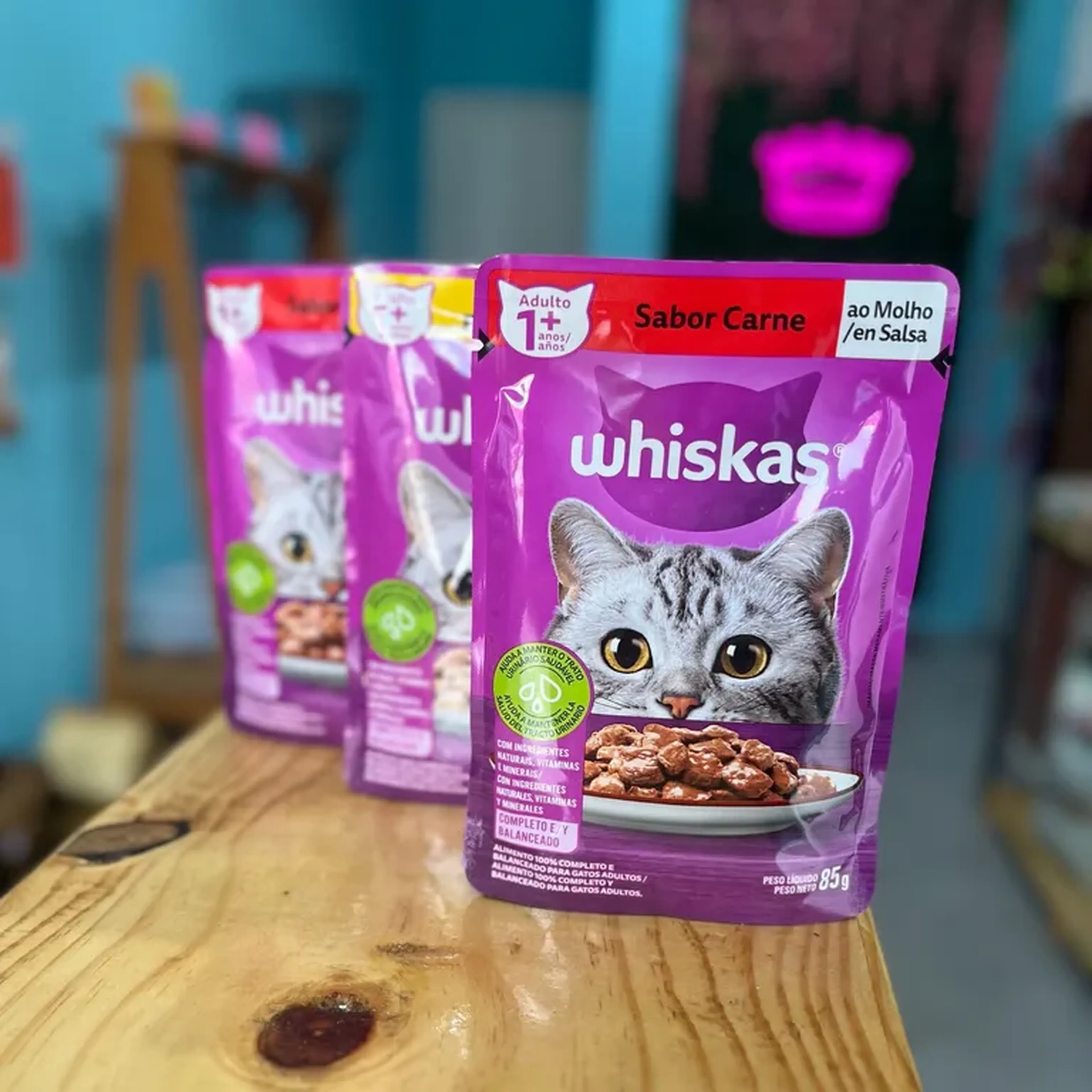 Promoção 3 patê Whiskas imagem